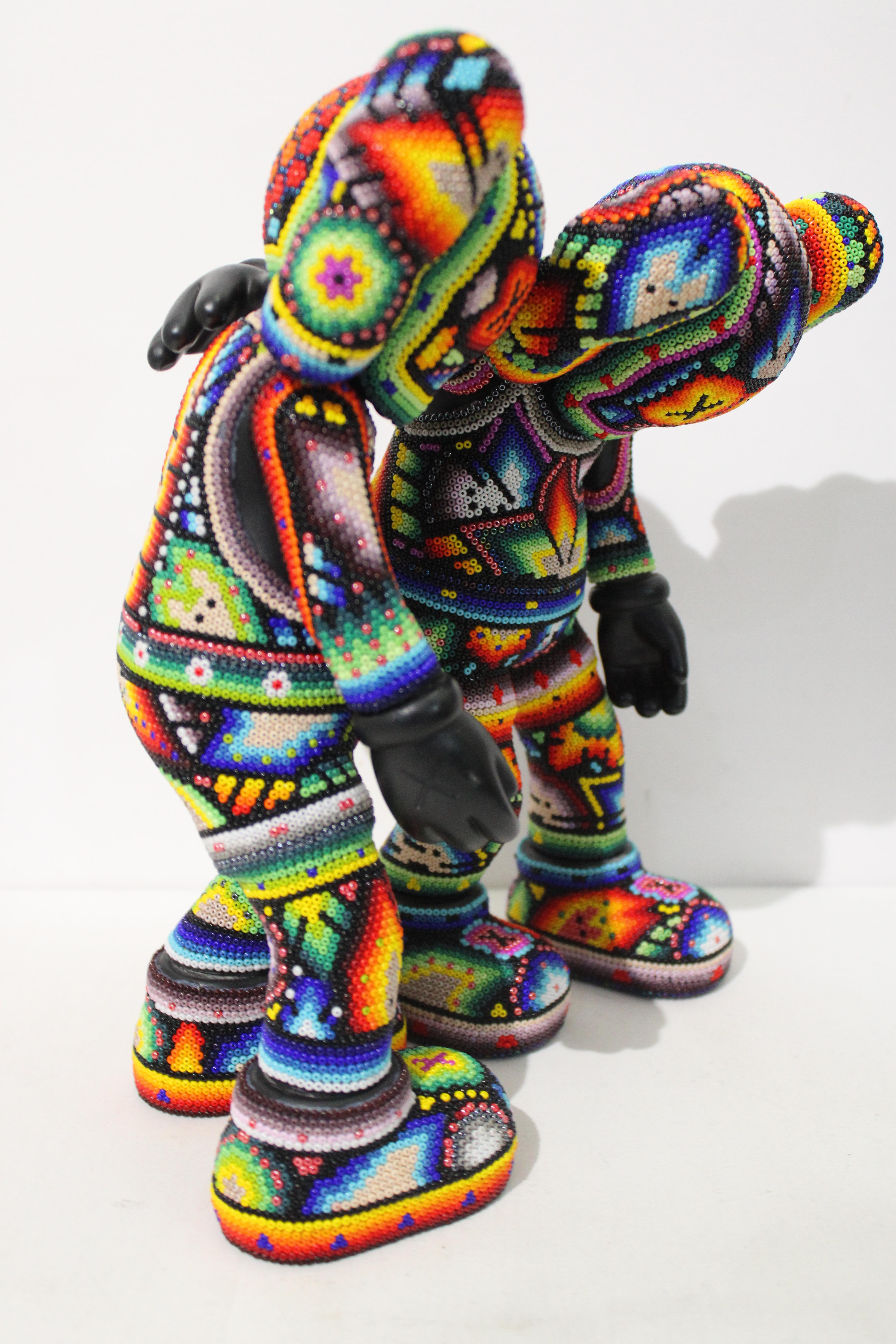 „Along the Way“ aus der Serie Huichol ALTERATIONS (Pop-Art), Sculpture, von CHROMA aka Rick Wolfryd 
