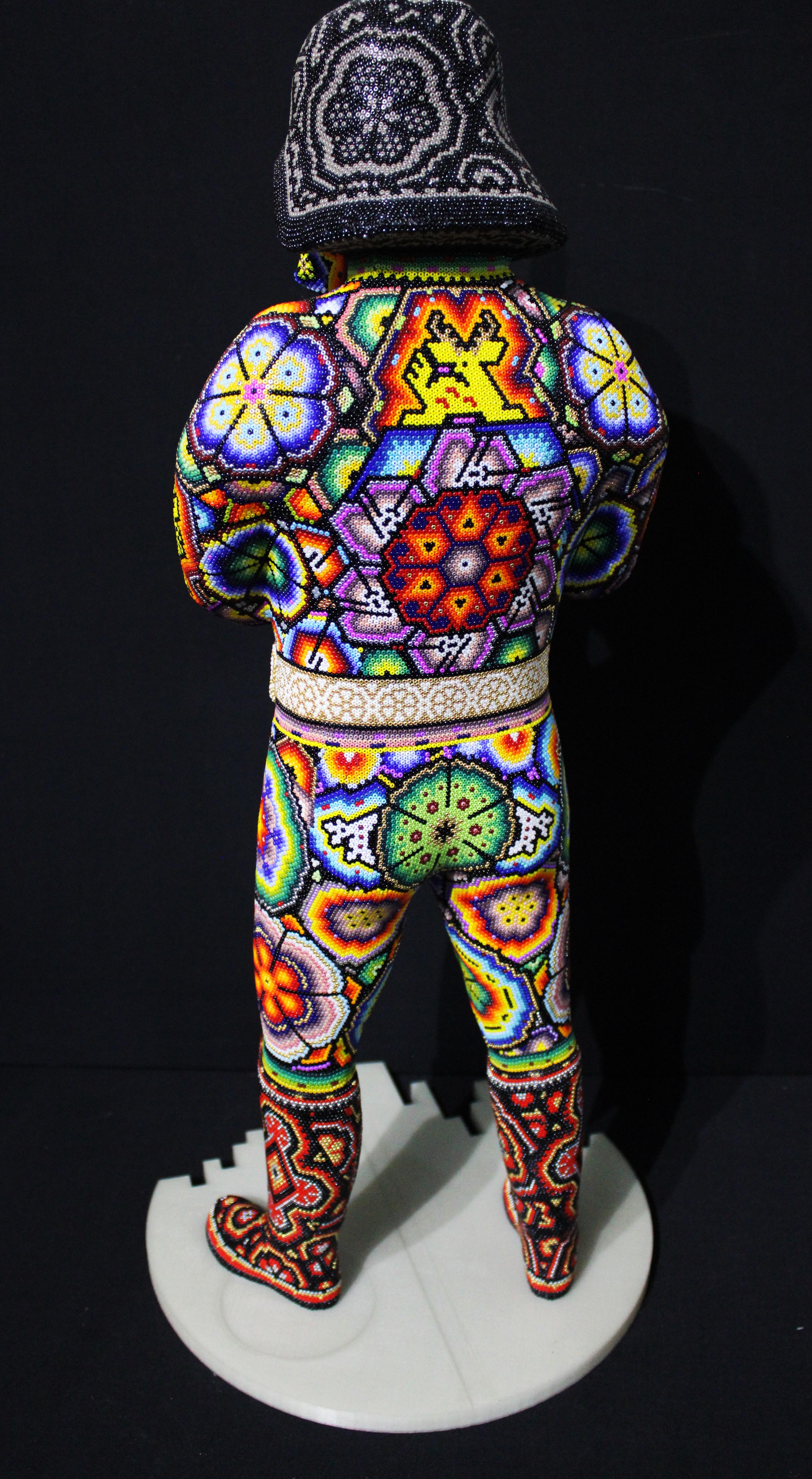 Darth Vader is one of the most iconic characters in the Star Wars saga.
In this prized sculpture you can see the character in an unusual way. Full of color and complex patterns, and retaining its Power, Elegance and Dark Beauty

Darth Vader is one