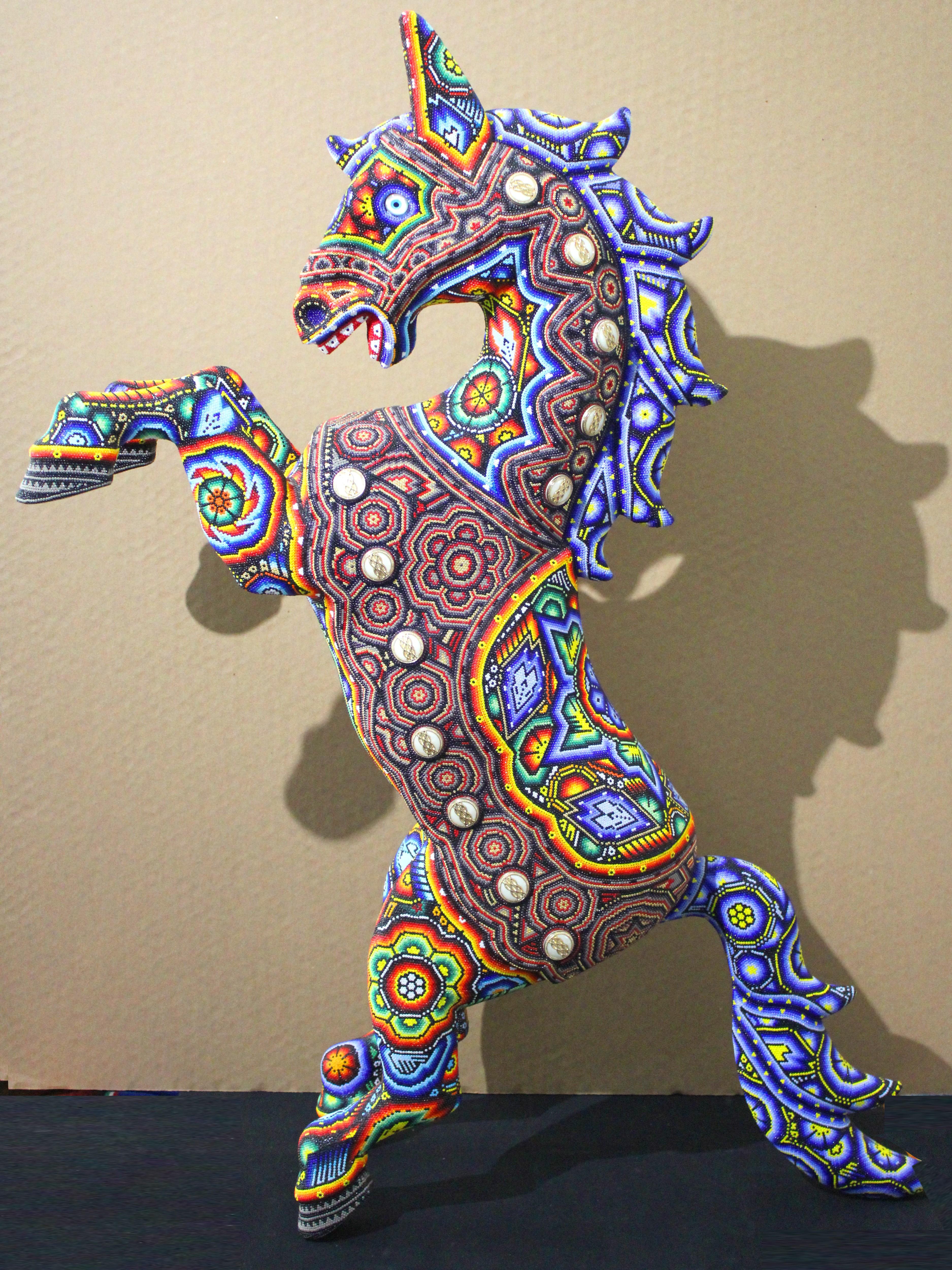 "CABALLO MARAVILLOSO" Serie Carrusel de Alteraciones Huichol