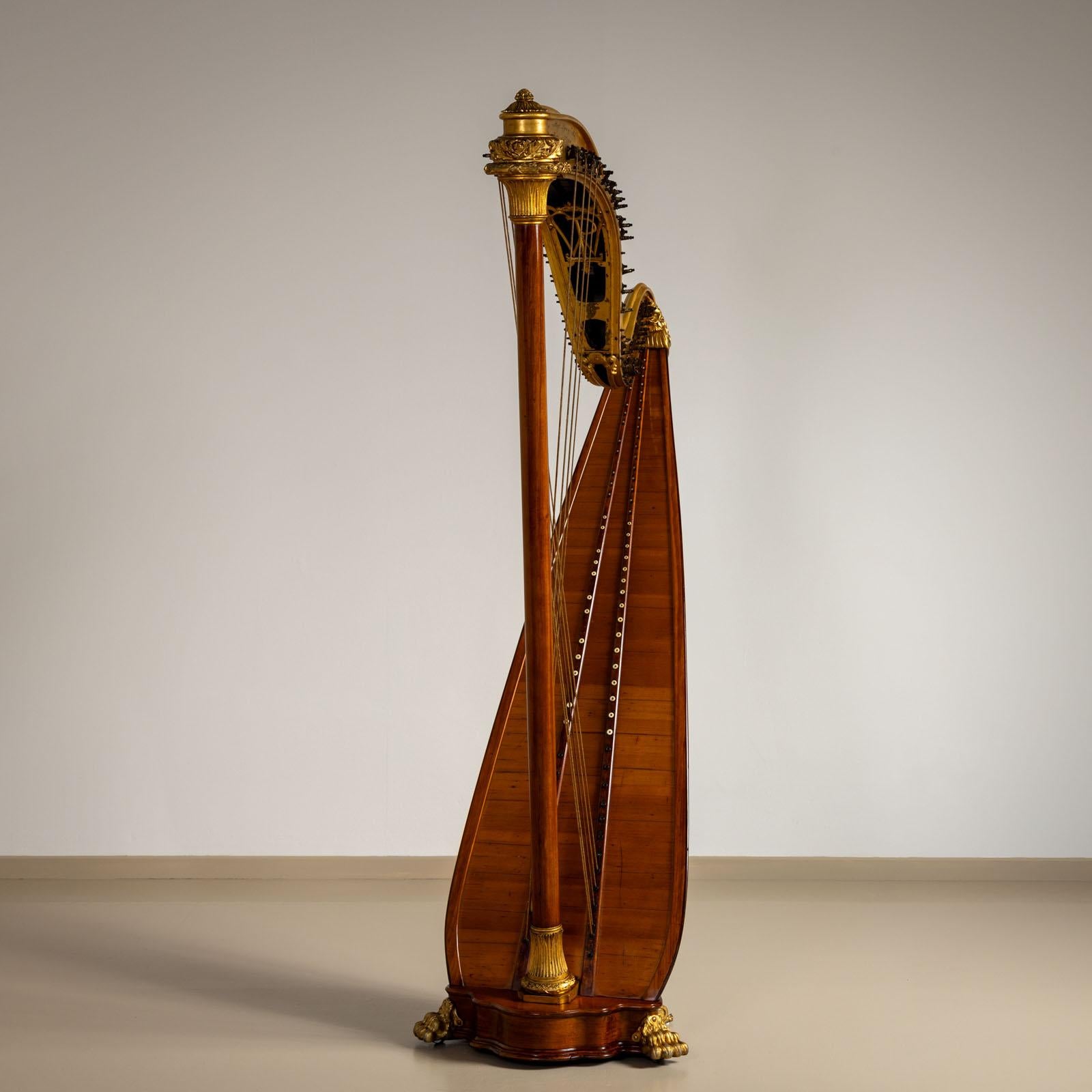 Chromatic Double Harp, Pleyel, Lyon & Cie, Paris, circa 1900 In Good Condition For Sale In Greding, DE