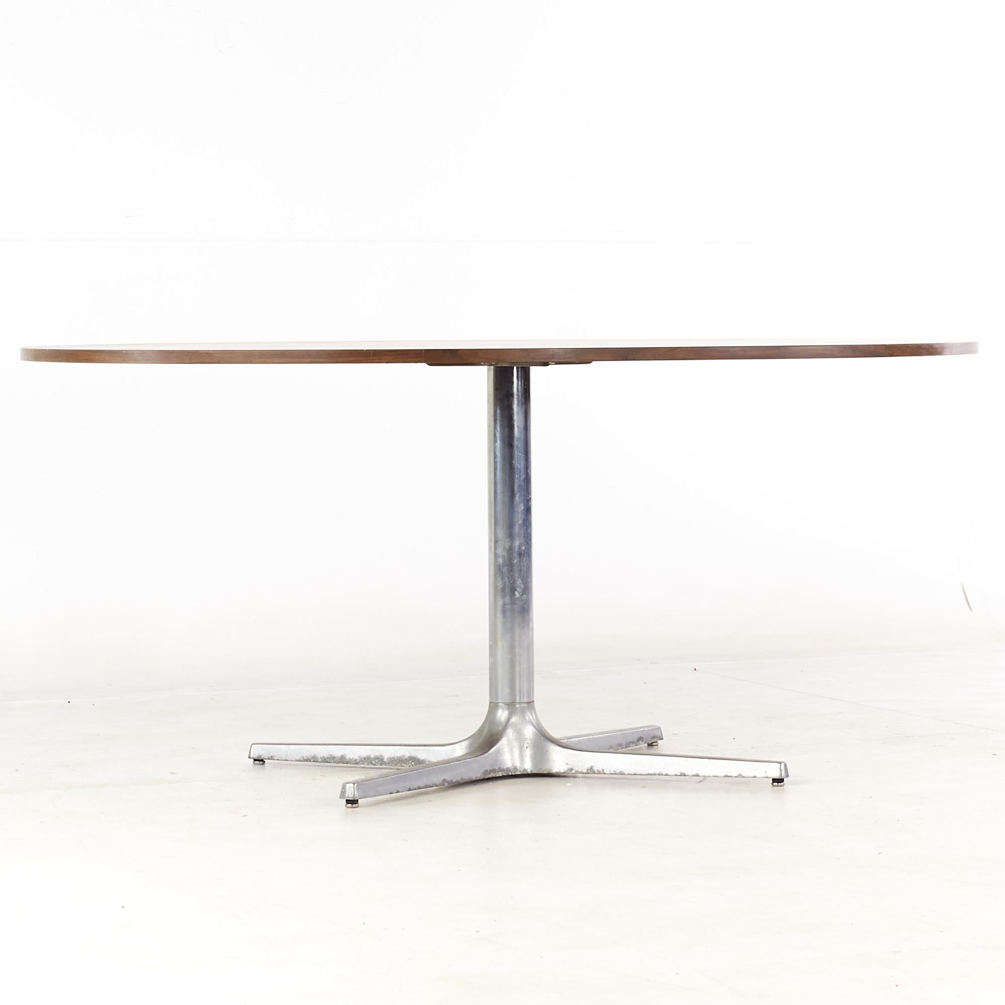 Late 20th Century Chromcraft Mid-Century Dining Table with Knoll Style Laminate Top For Sale