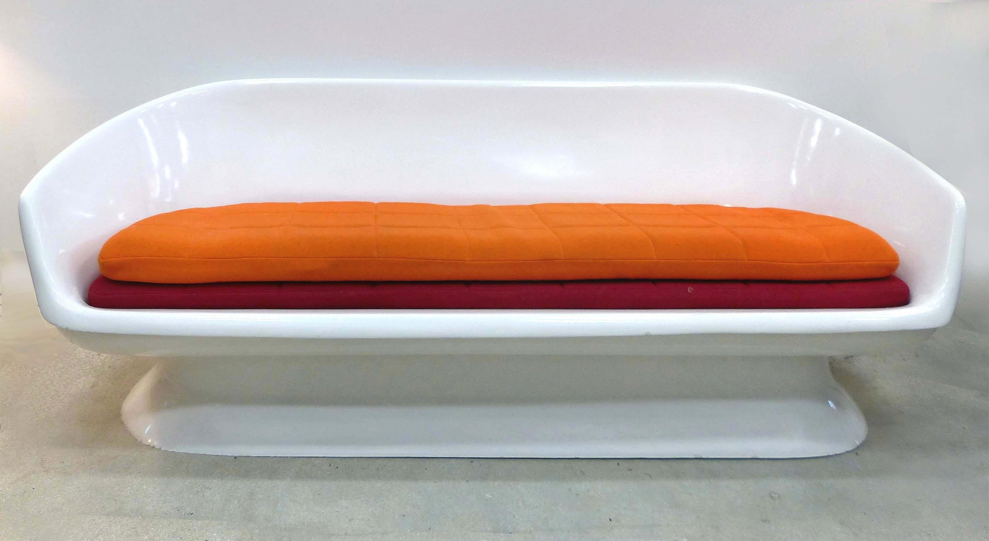Chromcraft Space Age Enameled Fiberglass Shell Sofa, circa 1960s

Offered for sale is an American 