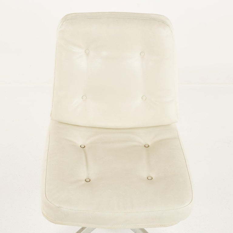 Chromcraft Style MCM White Vinyl and Aluminum Tufted Swivel Dining