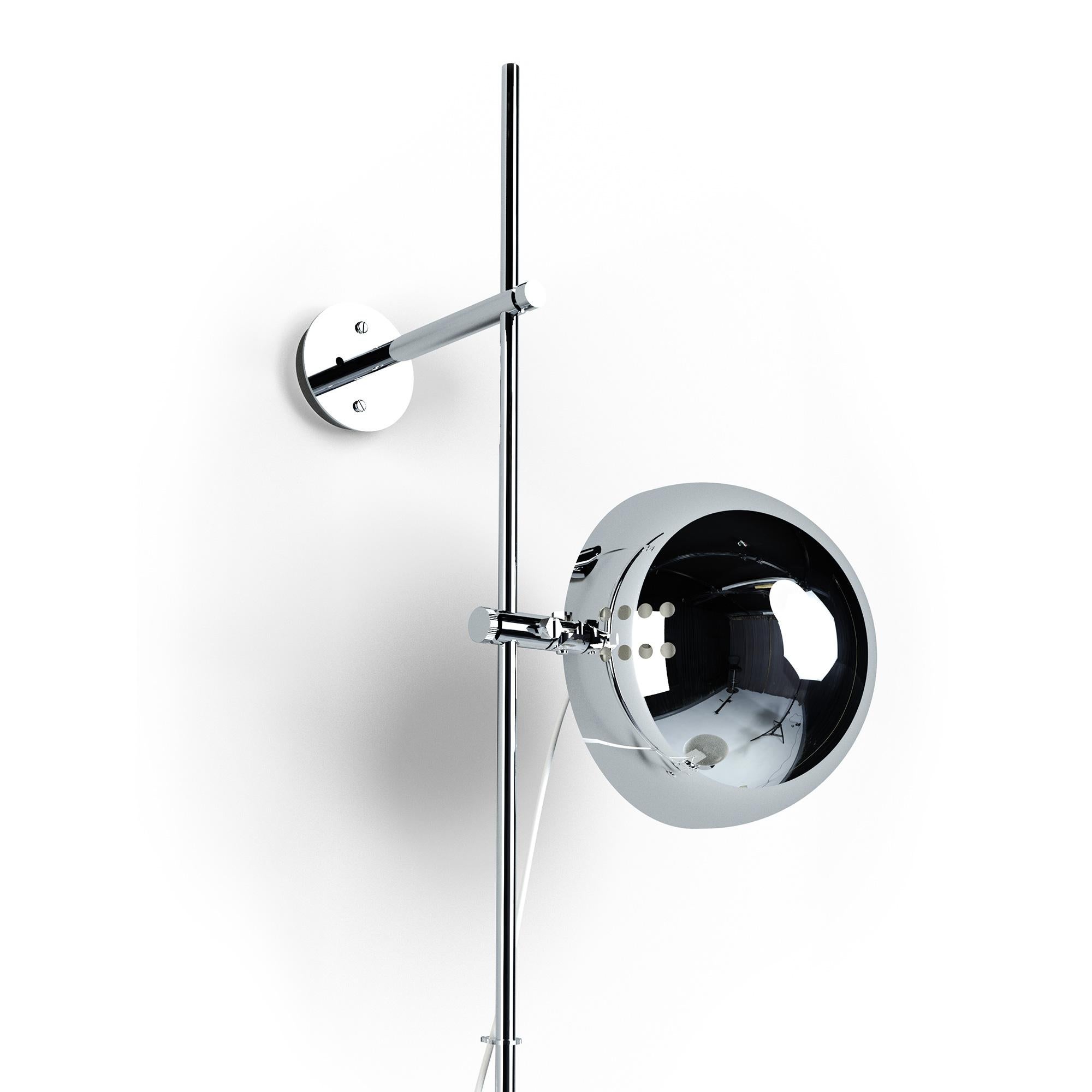 Aplique Cromo A24-2200 by Disderot
Edición limitada. 
Diseñado por Alain Richard
Dimensiones: Ø 30 x A 220 cm.
Materiales: Metal lacado y cromo.

Se entrega con certificado de autenticación. Fabricado en Francia. Disponible en diferentes colores de