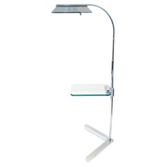 Verstellbare stehlampe beistelltisch in chrom by Casella