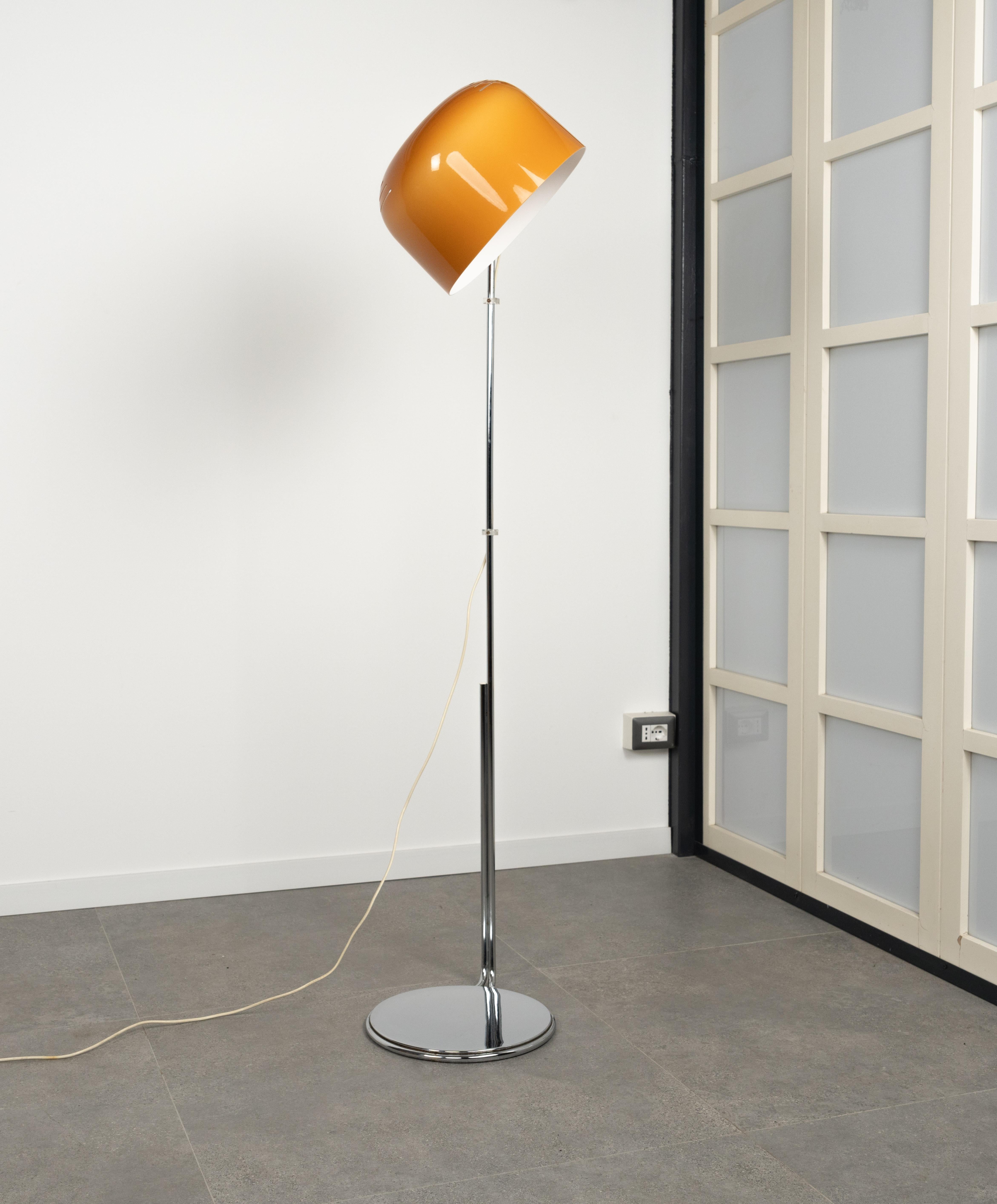Chrome and Acrylic Floor Lamp by Luigi Massoni for Harvey Guzzini, Italy 1960s For Sale 6
