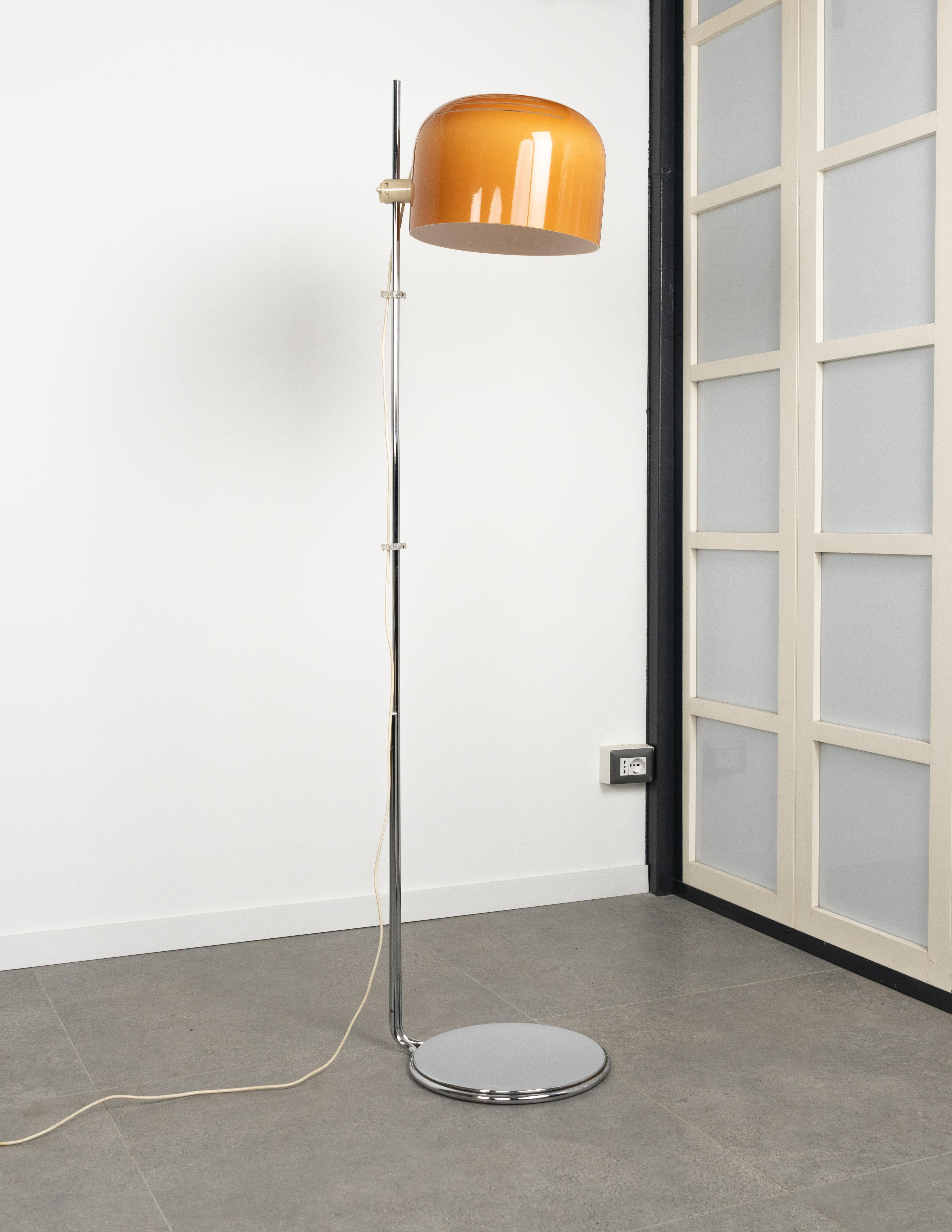 Chrome and Acrylic Floor Lamp by Luigi Massoni for Harvey Guzzini, Italy 1960s For Sale 7