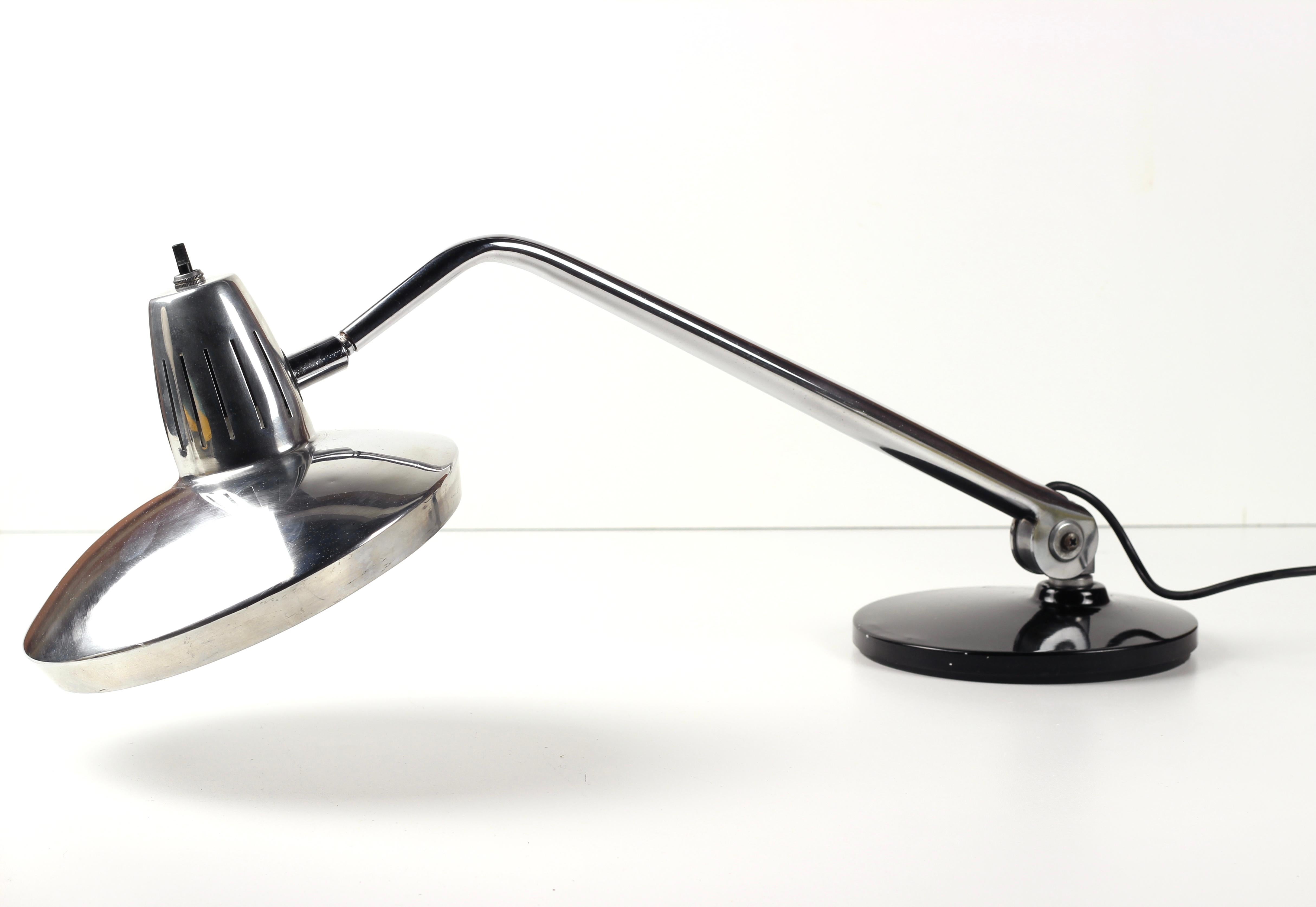 Mid-20th Century Chrome and Aluminium Fase desk lamp Modelos patentados Madrid Espana For Sale