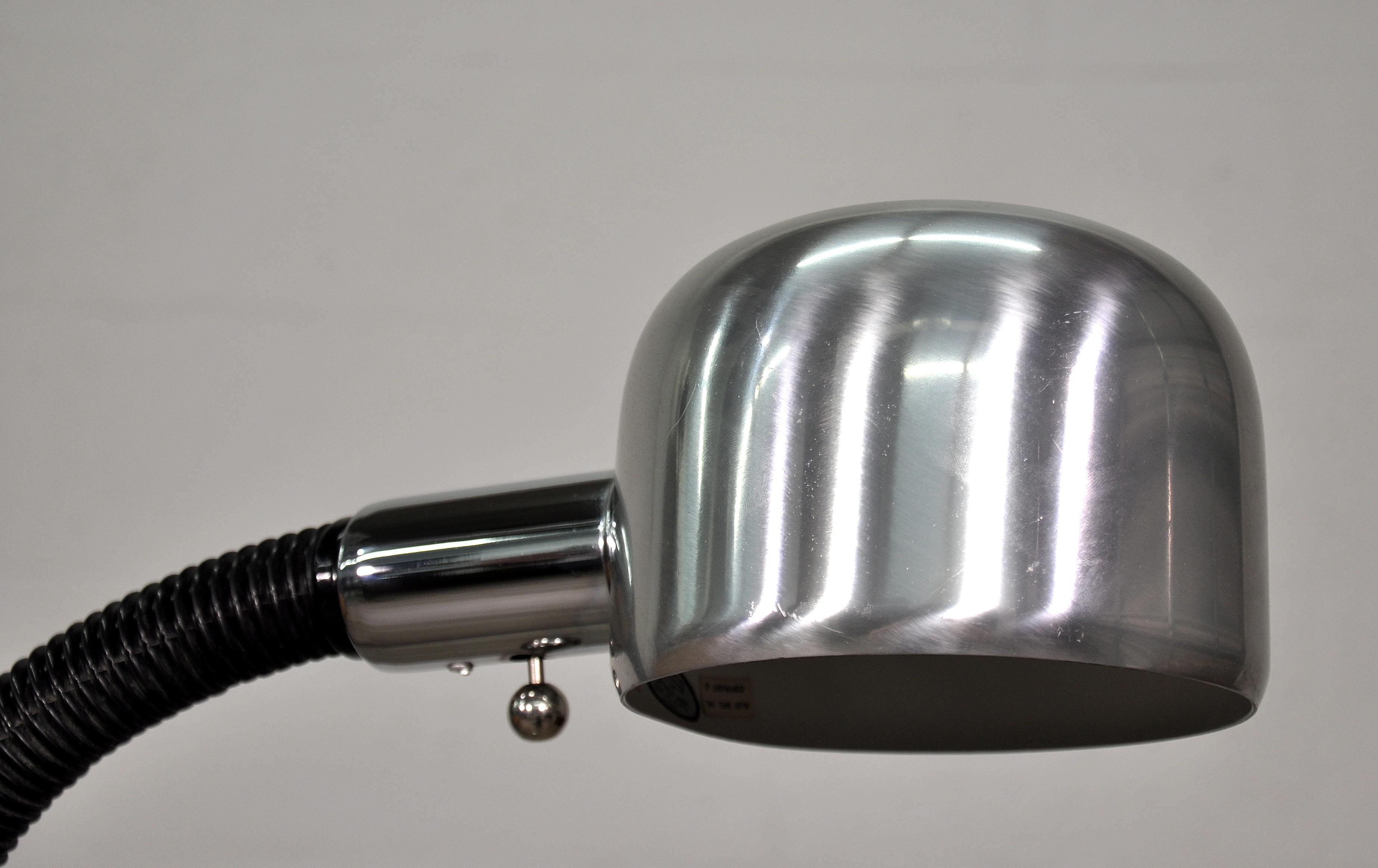 Chrome and Black Gooseneck Adjustable Floor Lamp by Alsy In Good Condition For Sale In Miami, FL