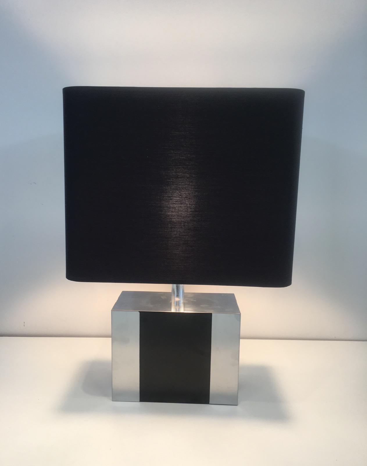 Chrome and Black Lacquered Table Lamp. French, circa 1970 In Good Condition For Sale In Marcq-en-Barœul, Hauts-de-France