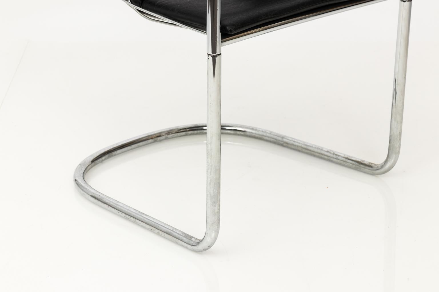 Chrome and Black Leather Armchair by Cidue 3