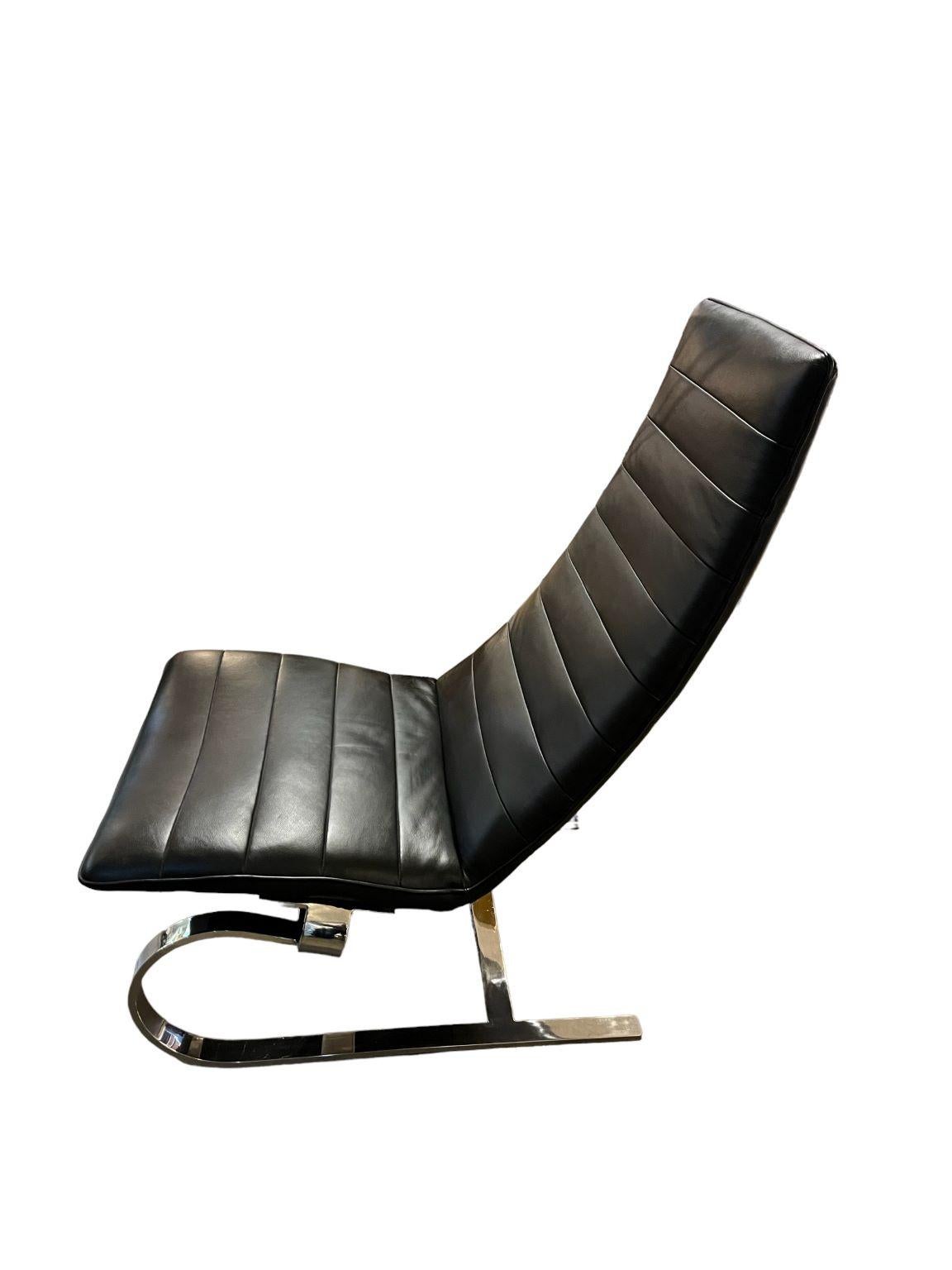 Mid-Century Modern Chrome And Black Leather Modernist Chair In The Style Of Poul Kjaerholm