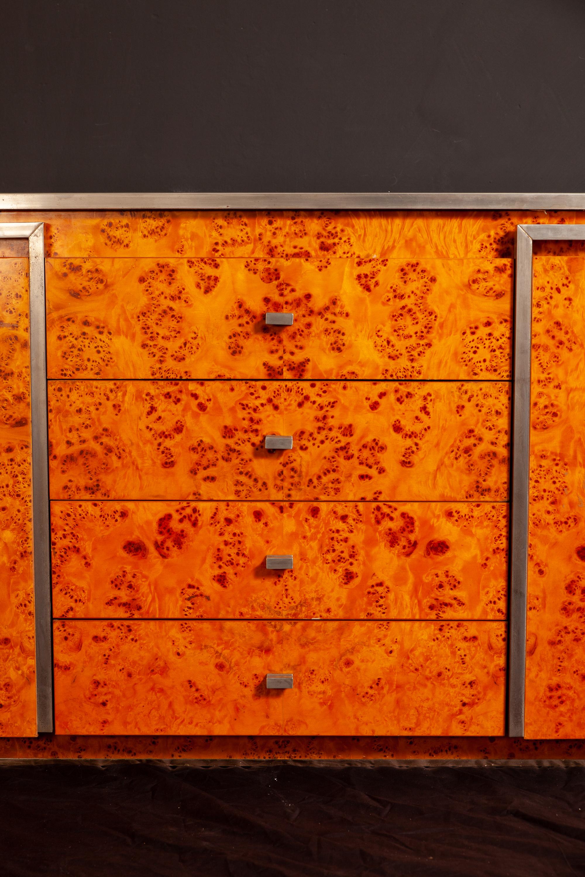 Credenza in cromo e legno di radica nello stile di Willy Rizzo, Italia, 1970 In condizioni buone in vendita a Rome, IT