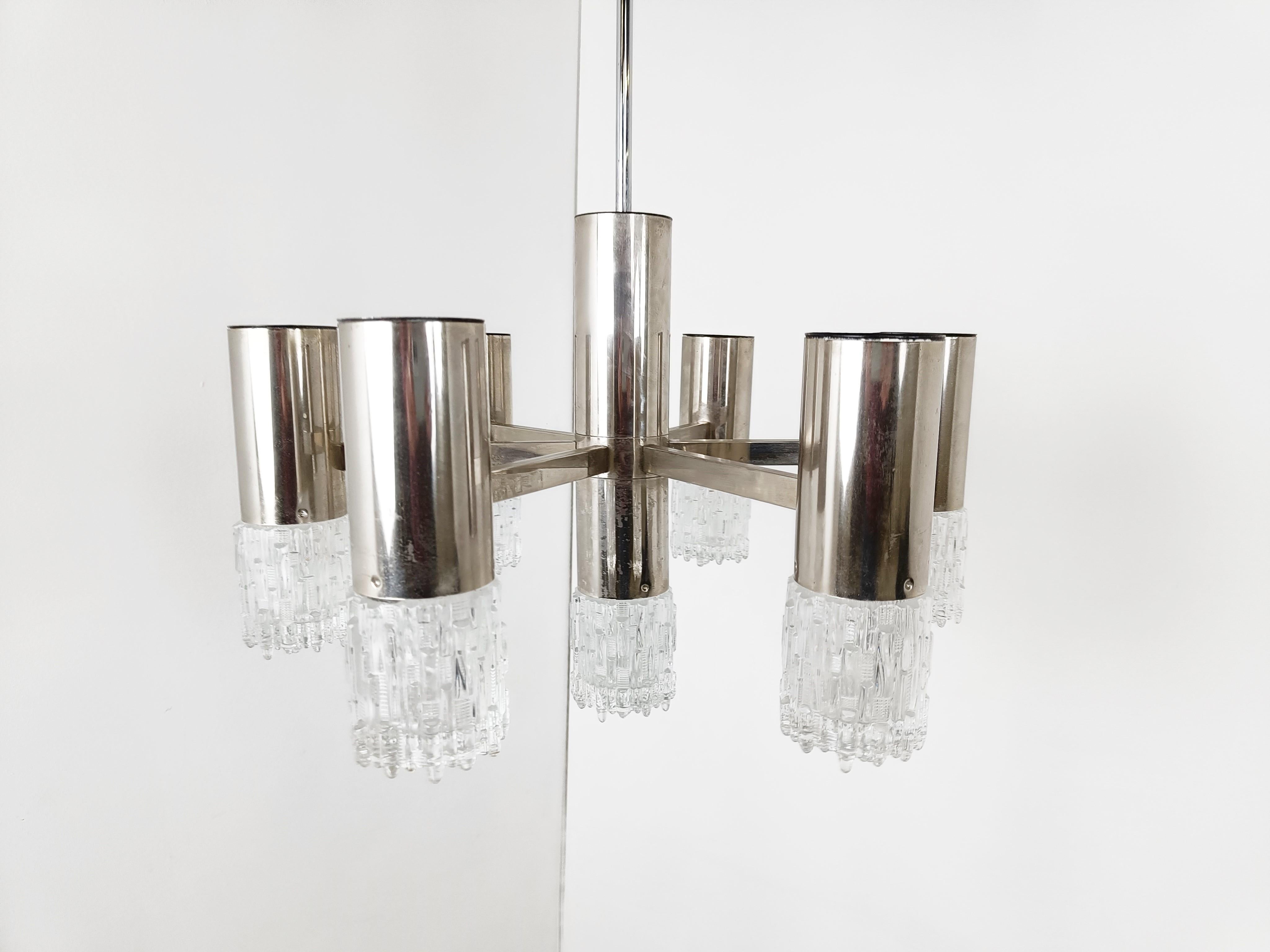 Mid-Century Modern Chrome and Glass Chandelier Attributed to Sciolari, 1970s For Sale