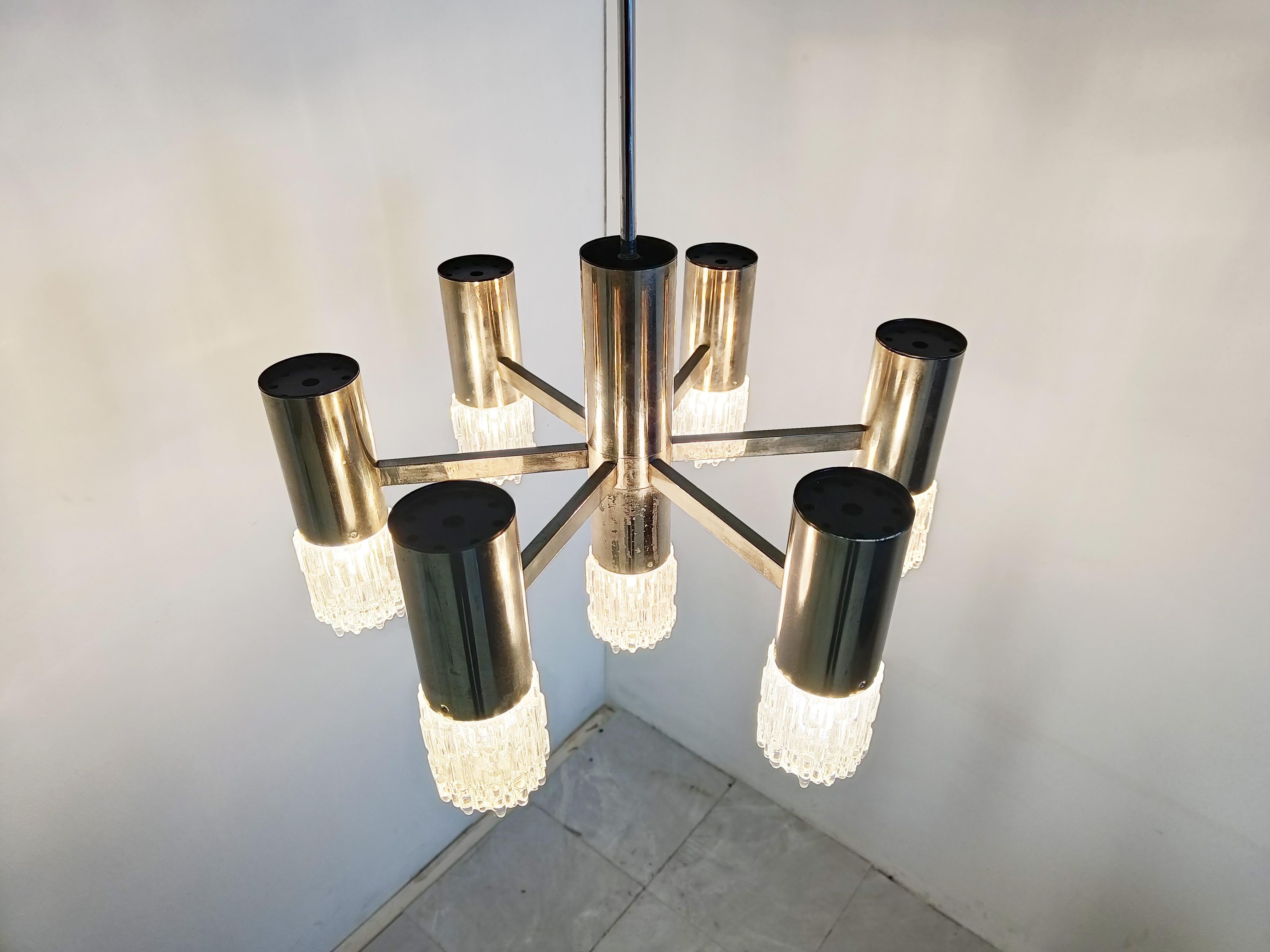 Lampadario in cromo e vetro attribuito a Sciolari, anni '70 in vendita 2