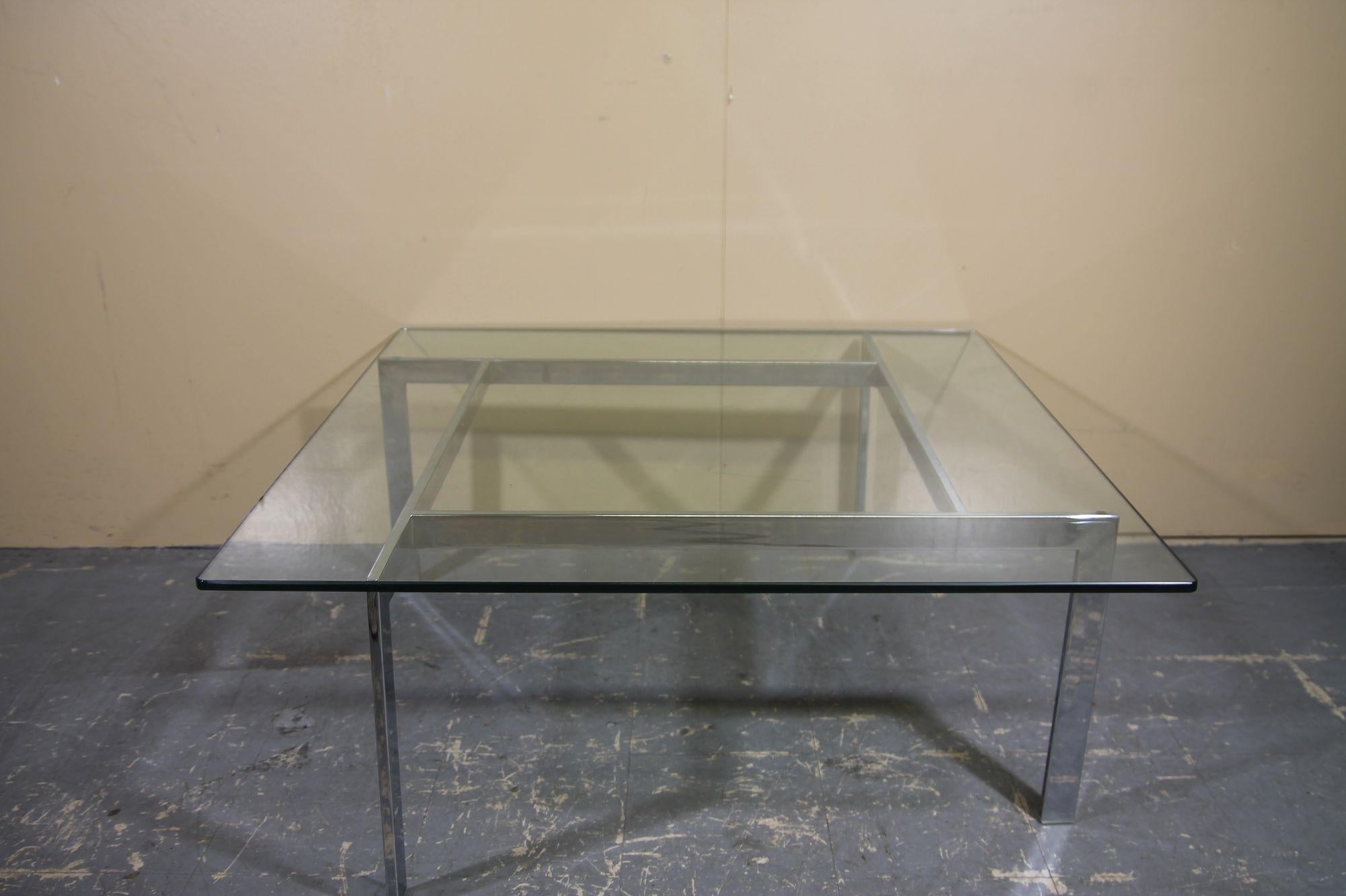 Late 20th Century Chrome and Glass Coffee table in the manner of Milo Baughman For Sale