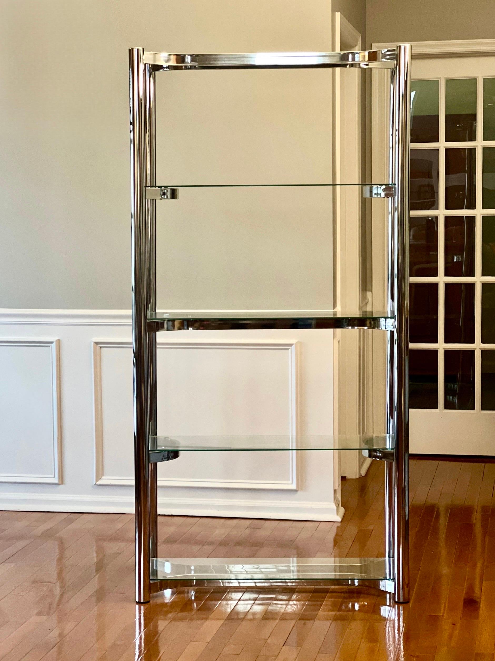 Chrome and Glass Etagere Attributed to Milo Baughman, 1970s In Good Condition For Sale In Doylestown, PA