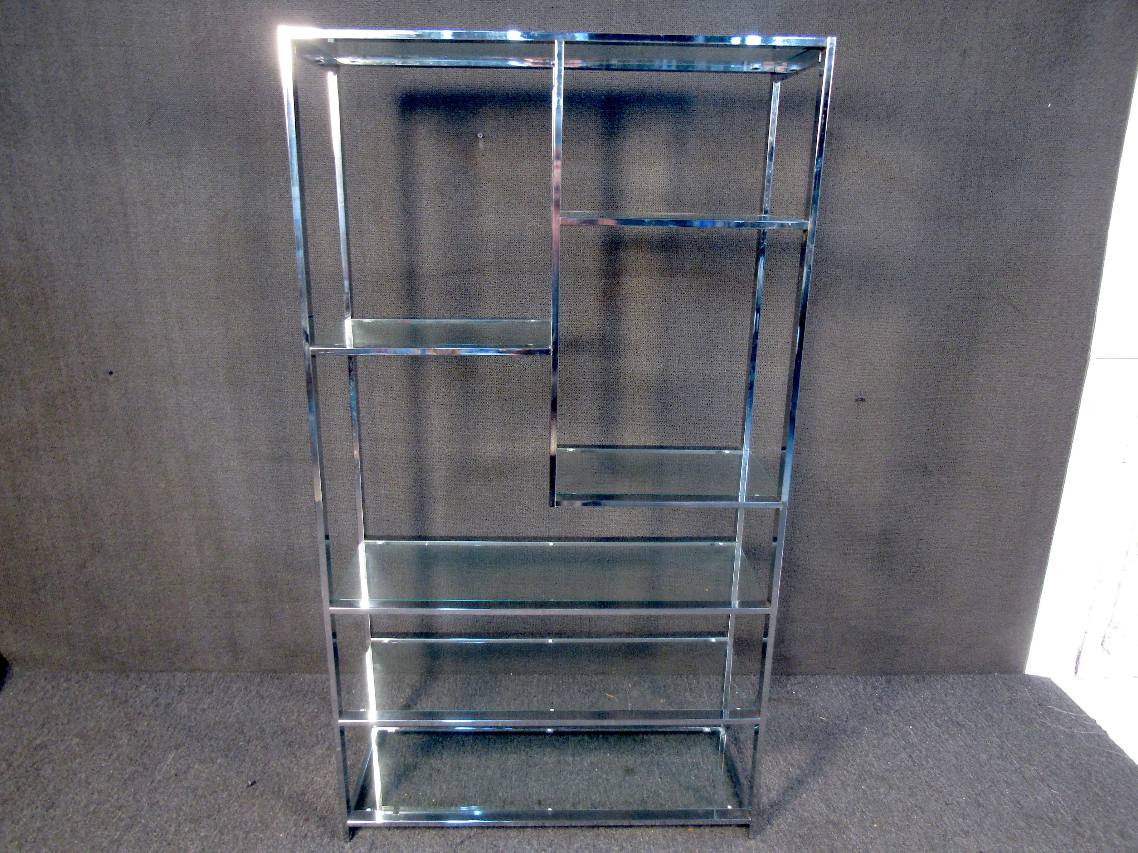 Chrome and Glass Etagere by Milo Baughman In Good Condition In Brooklyn, NY
