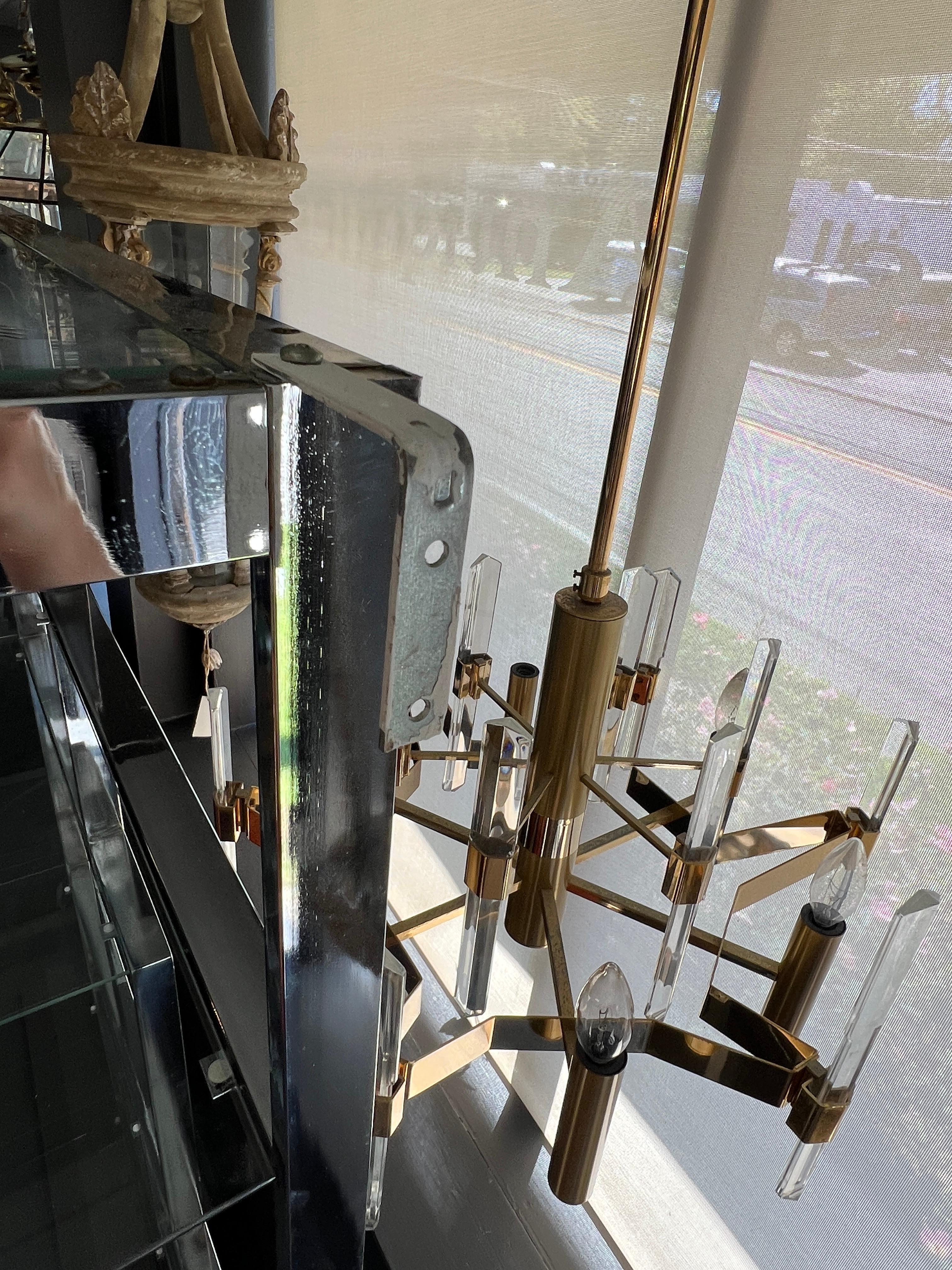 Chrome and Glass etagere by Milo Baughman for Thayer Coggin In Excellent Condition In Mt Kisco, NY