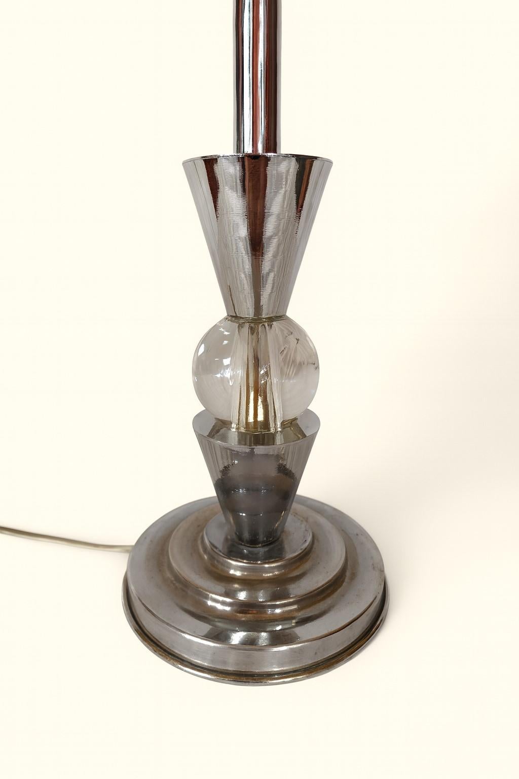Chrome And Glass Lamp 1950s - Jacques Adnet Style In Good Condition For Sale In MOUGINS, FR