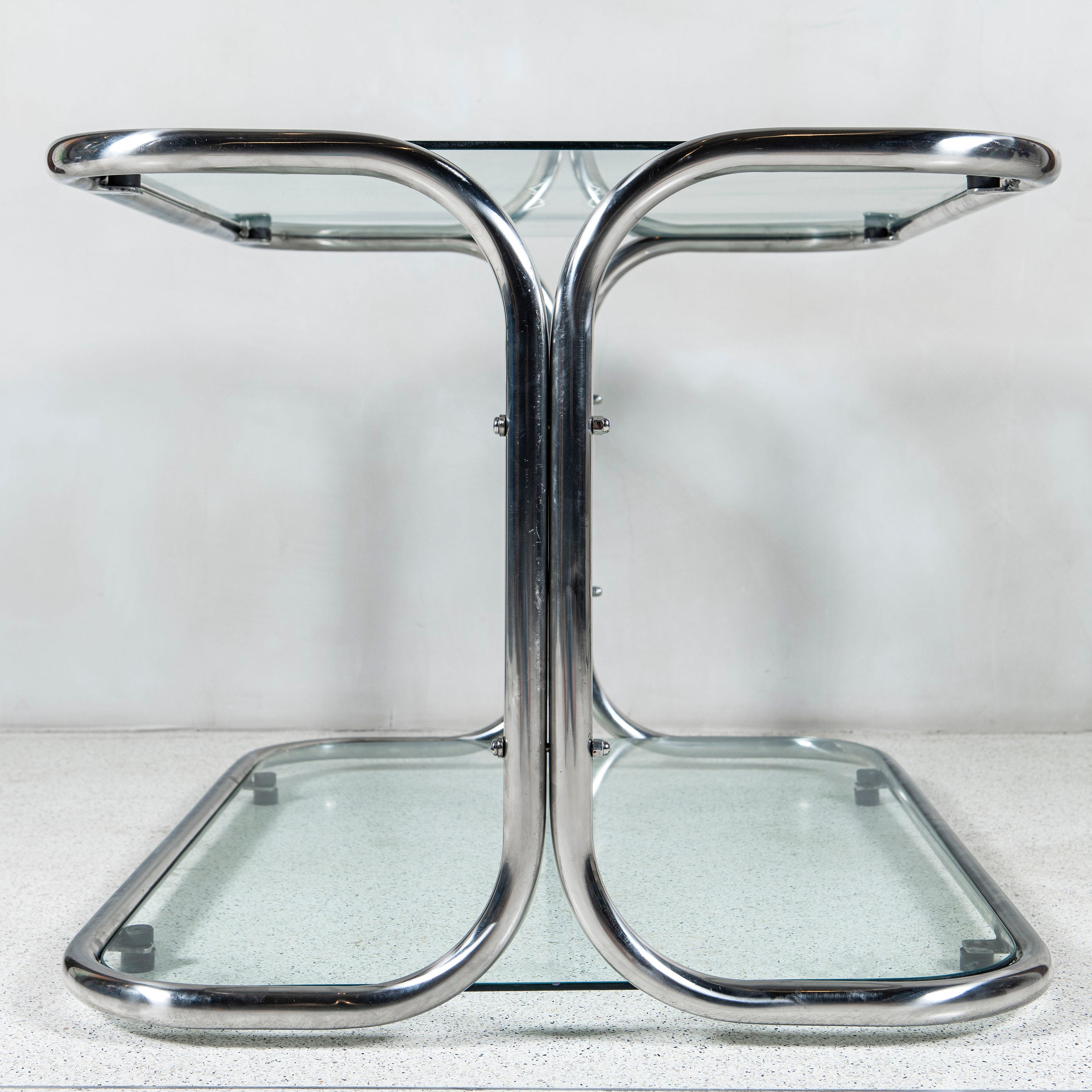 Chrome and Glass Low Table Designed by Reinaldo Leiro and Arnoldo Gaite, 1970 In Good Condition For Sale In Buenos Aires, Buenos Aires