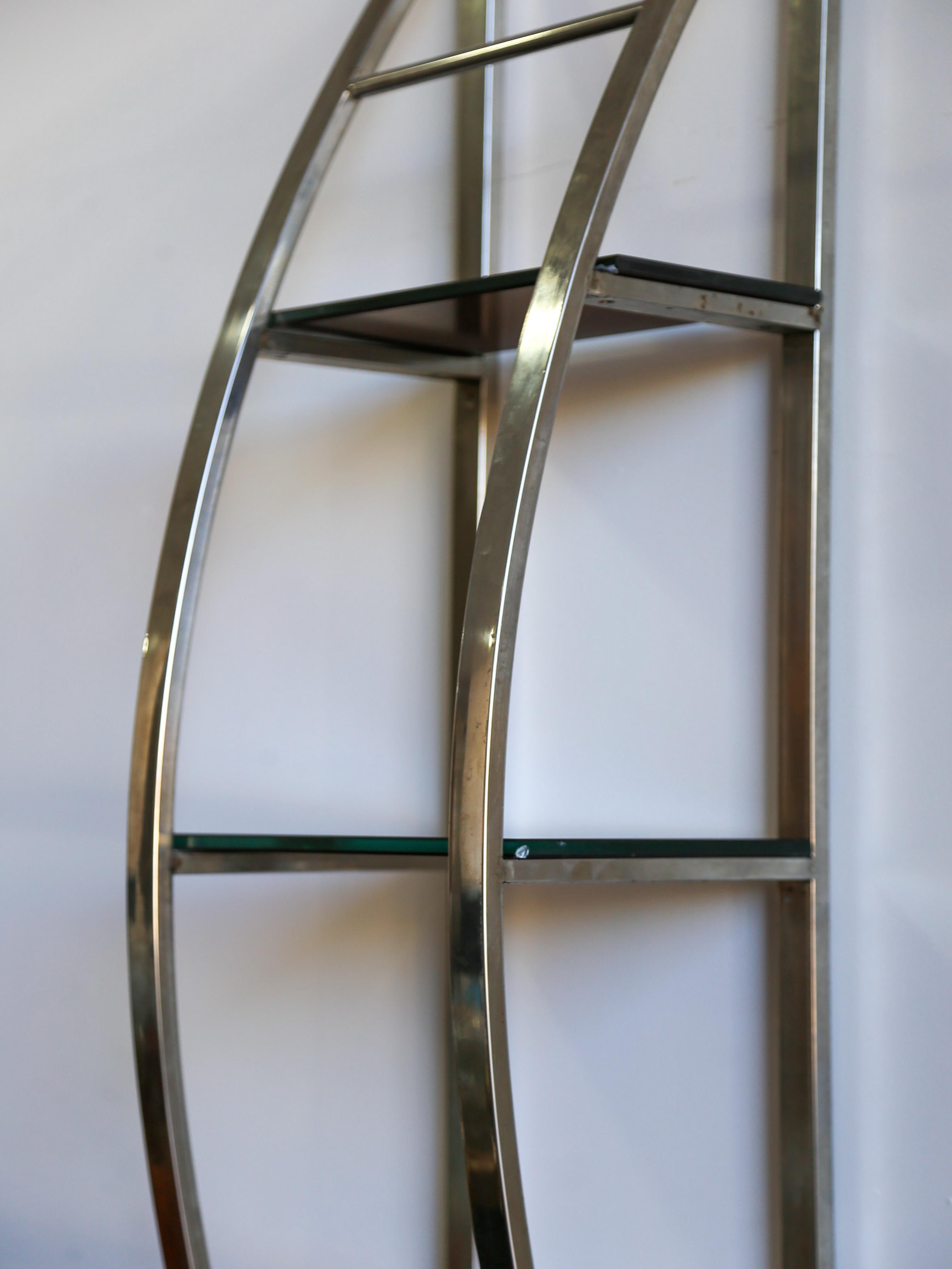 Regal aus Chrom und Glas von Giuseppe Raimondi (Metall) im Angebot