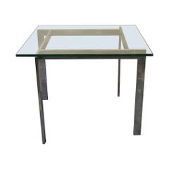 Table d'appoint en chrome et verre à la manière de Milo Baughman