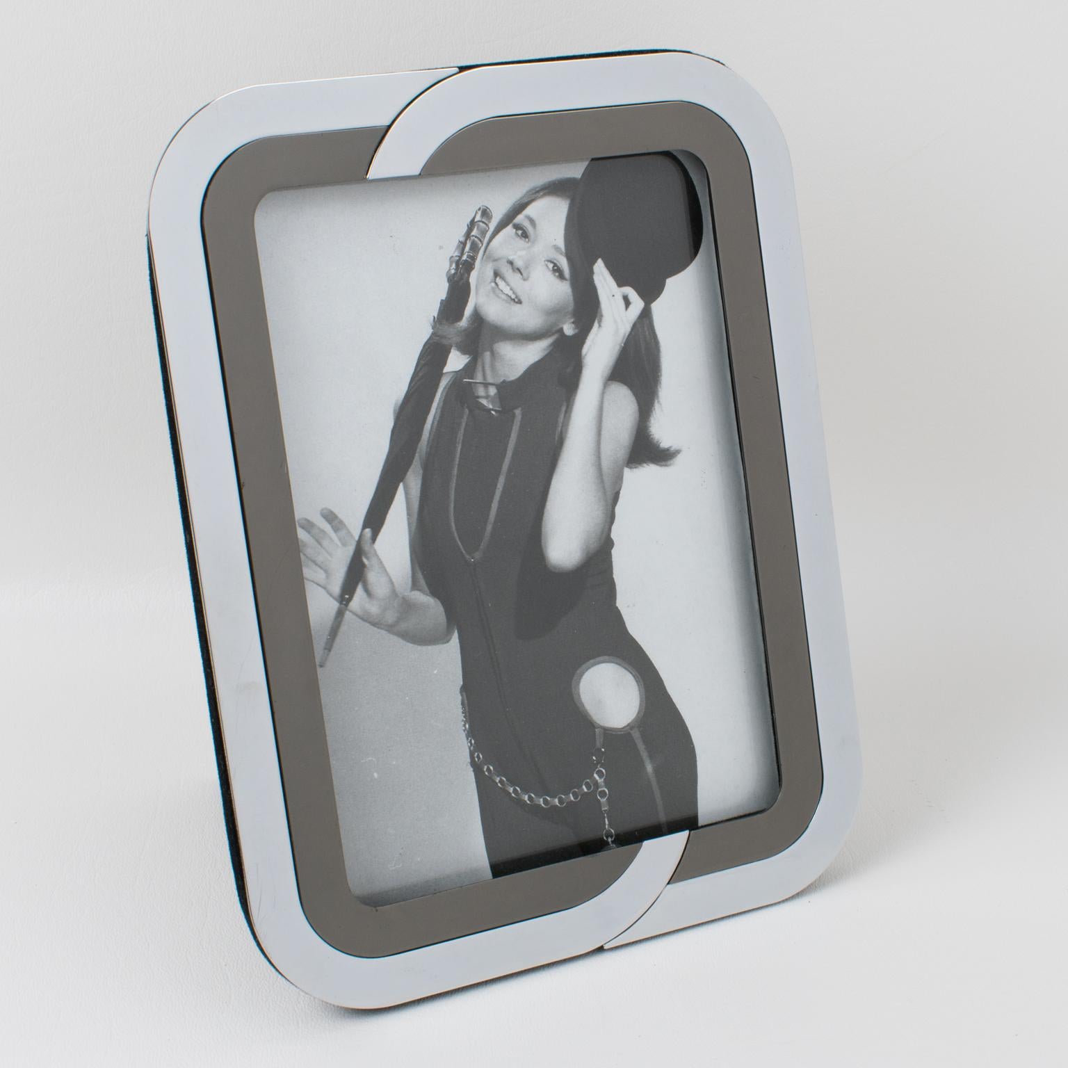Modern Chrome and Gunmetal Picture Frame with Kinetic Design, circa 1970 For Sale