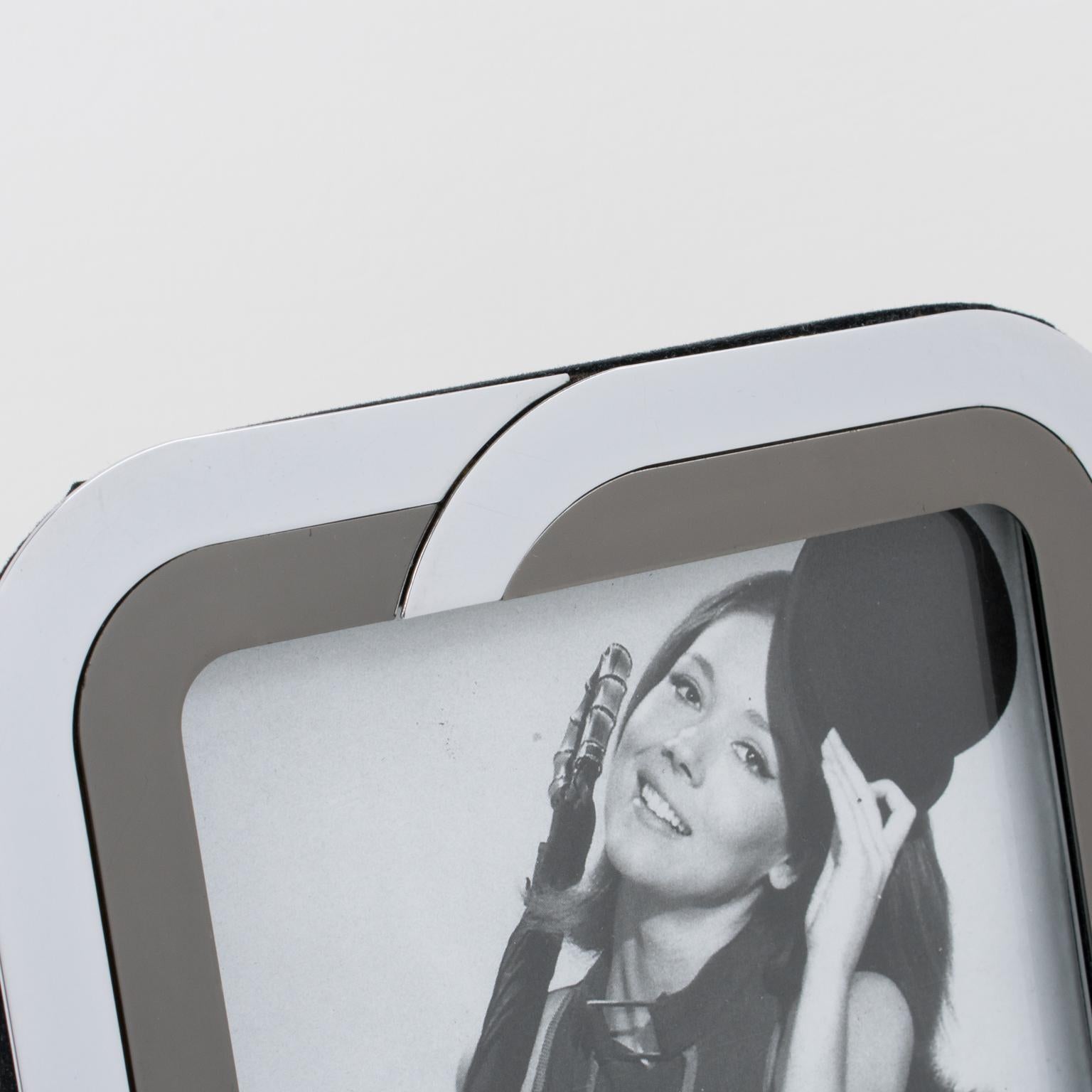 Late 20th Century Chrome and Gunmetal Picture Frame with Kinetic Design, circa 1970 For Sale