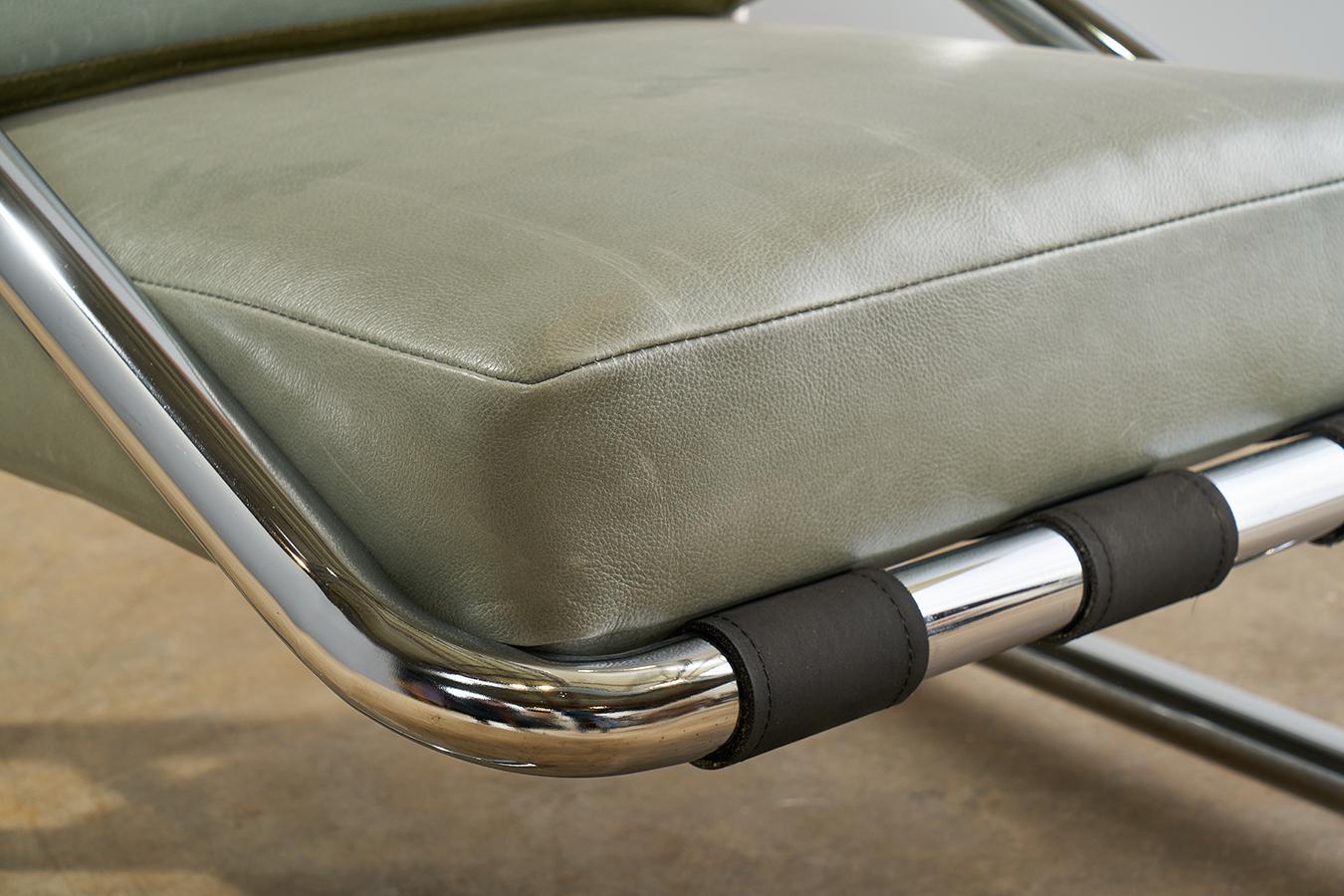 Chrome and Leather Lounge Chair circa 1970 For Sale 1