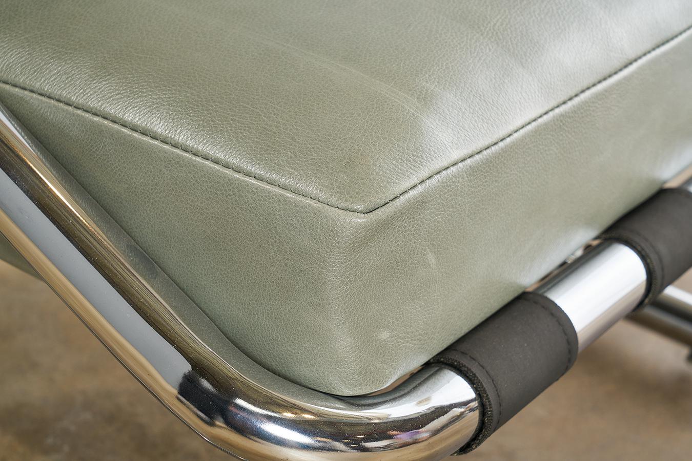 Chrome and Leather Lounge Chair circa 1970 For Sale 3