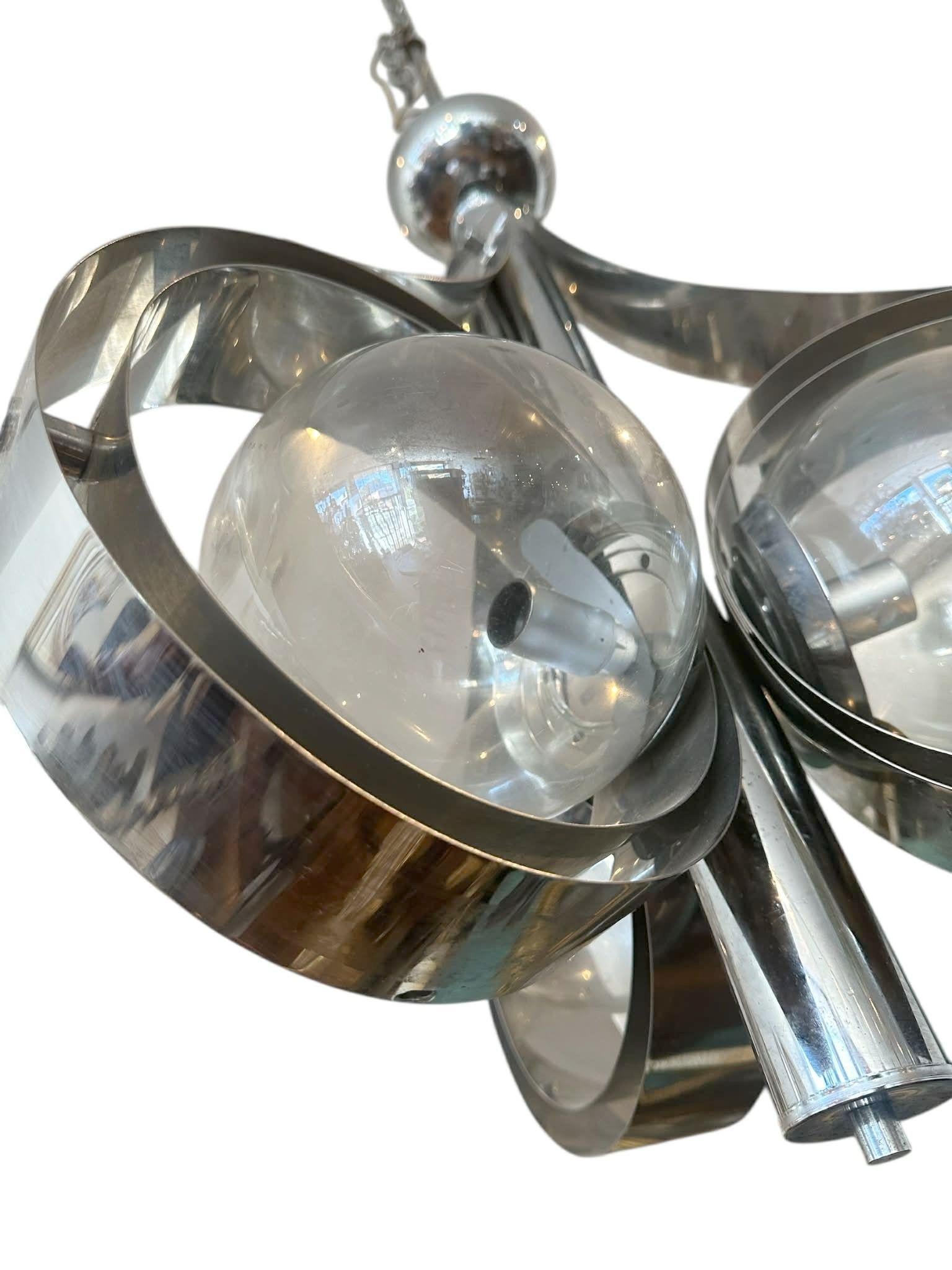 Chrome and Murano Glass chandelier by Mazzega In condizioni buone in vendita a Los Angeles, CA