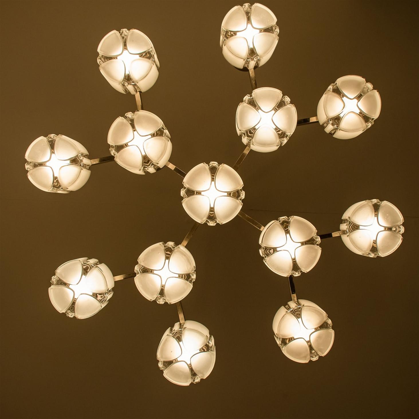 Lampadario a 13 luci in cromo e vetro di Murano di Sciolari, 1970 in vendita 2