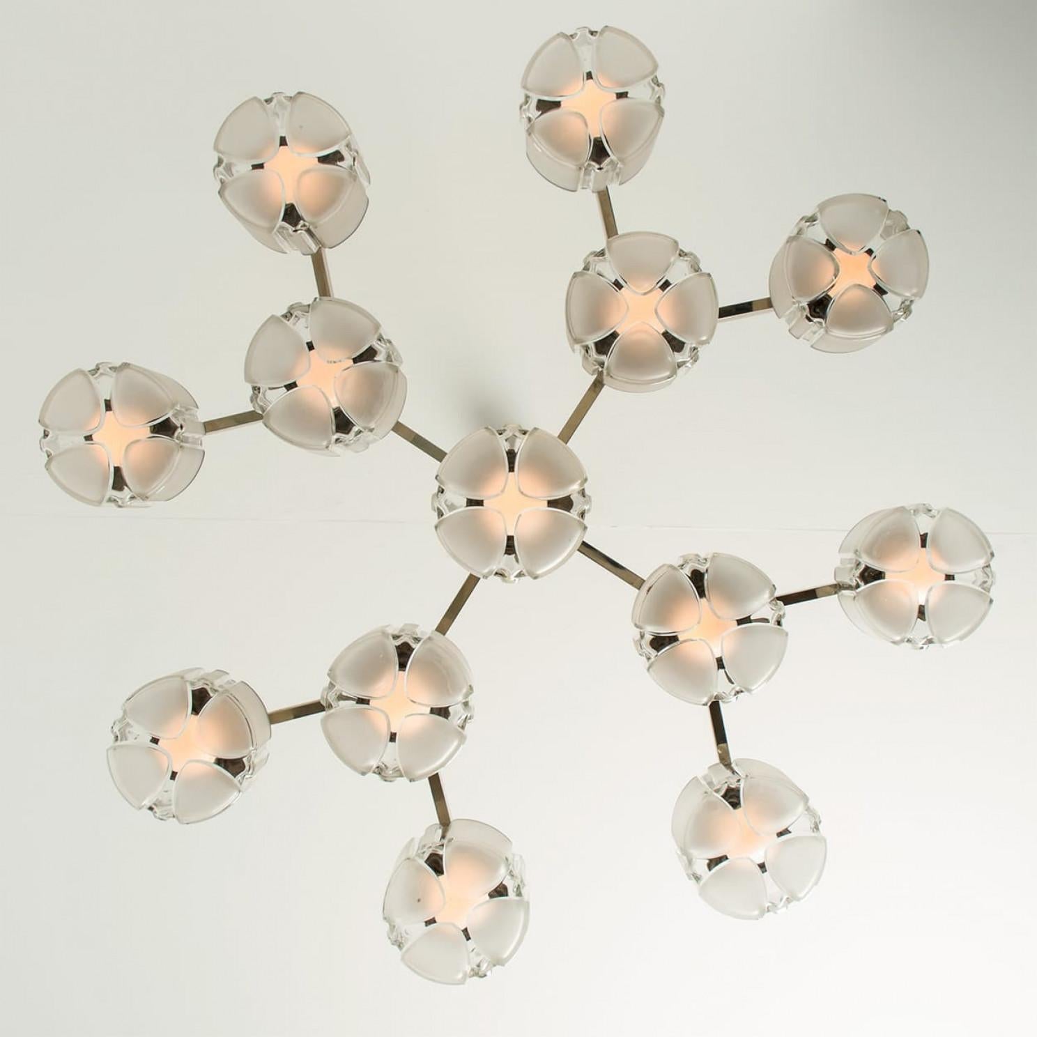 Other Chrome and Murano Glass Chandelier with 13 Lights by Sciolari, 1970 For Sale