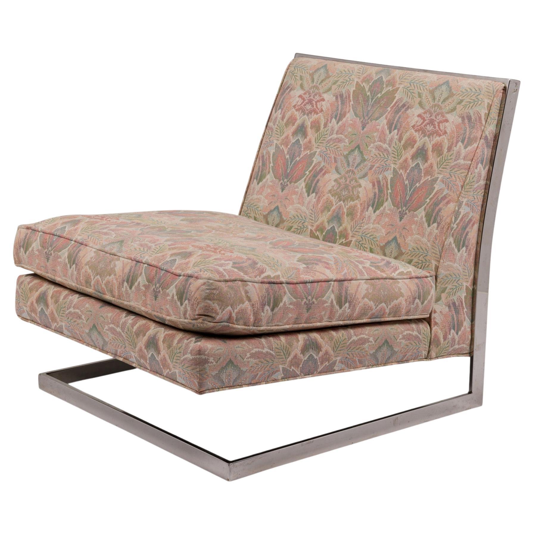 Sedia pantofola galleggiante cromata e in tessuto floreale rosa 'Manner of Milo Baughman'.