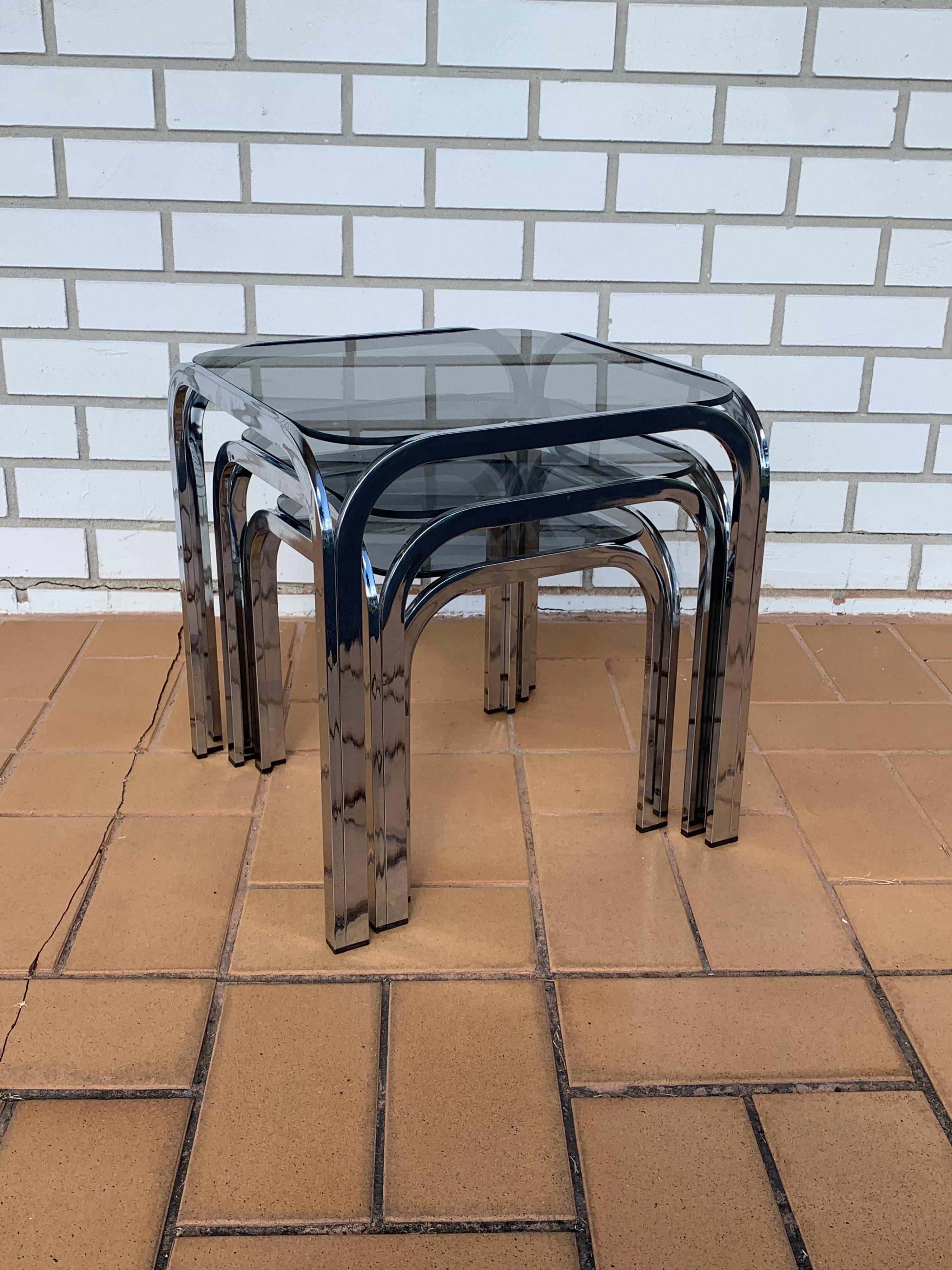 Chrome and Smoked Glass Nesting Tables in the Style of Marcel Breuer In Good Condition For Sale In Boynton Beach, FL