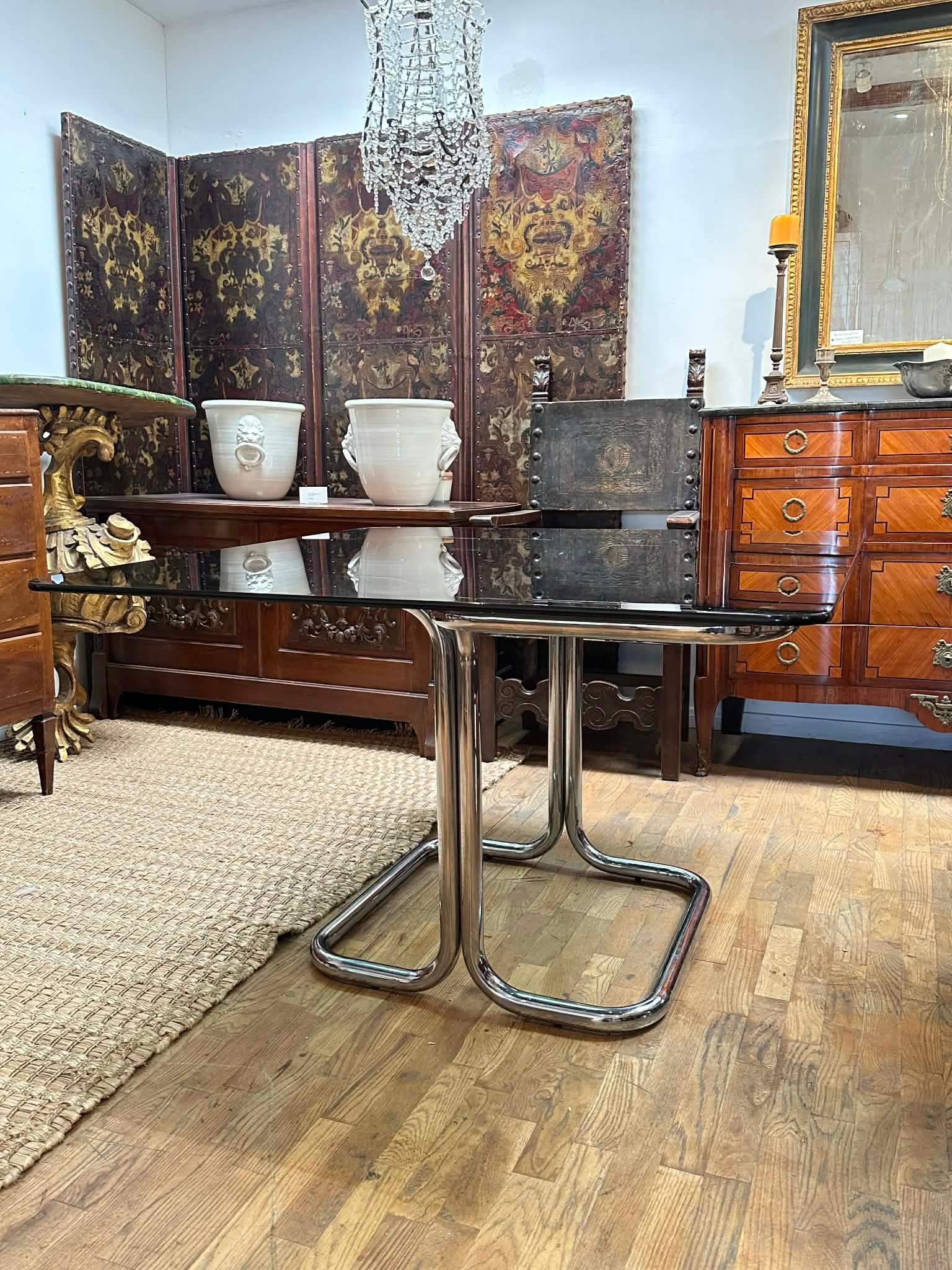 Verre fumé Chrome and smoked Glass Table by Giotto Stoppino en vente