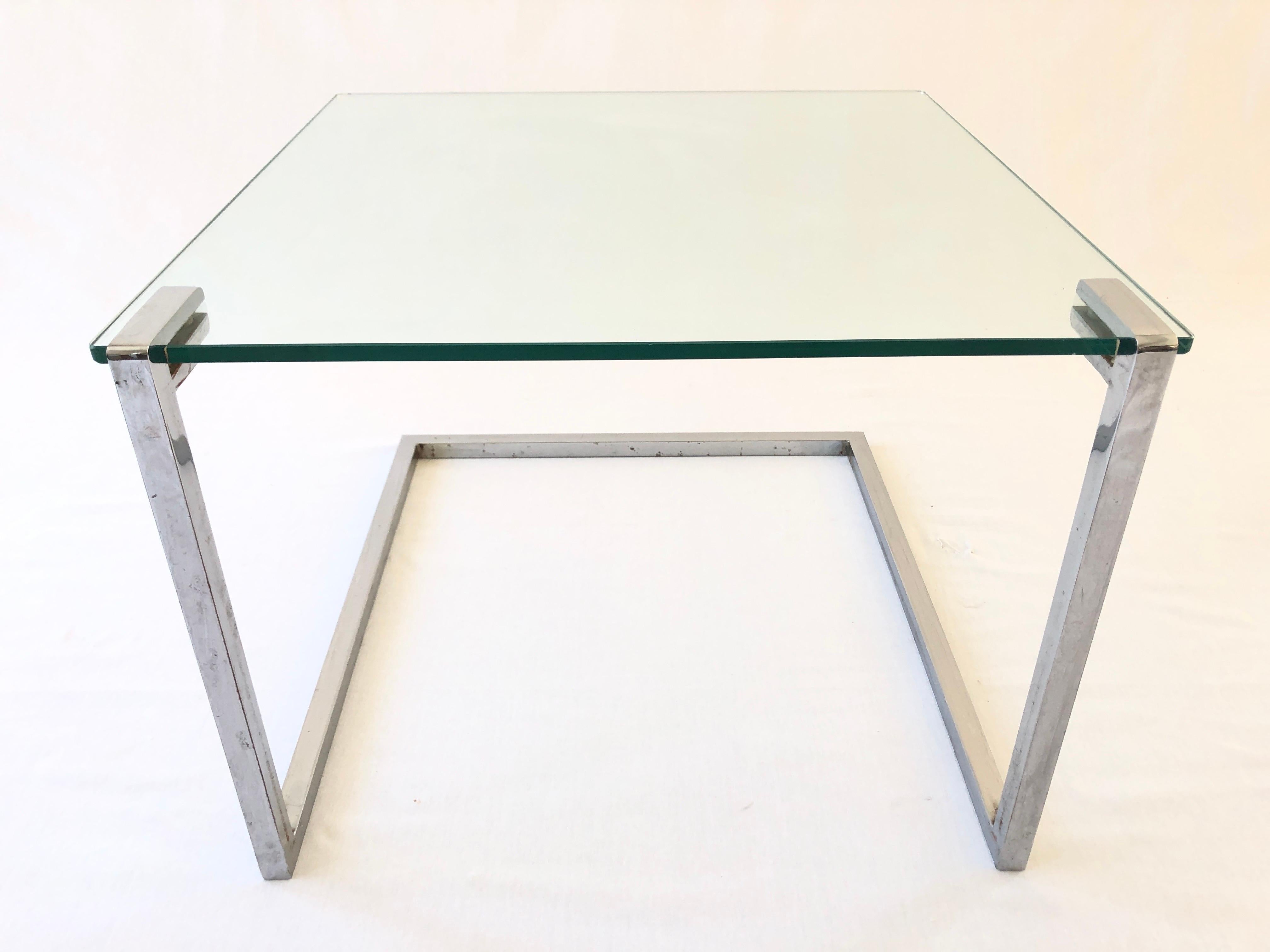 Chrome and Thick Glass Set of 3 Nesting Tables, 1970s, Germany For Sale 6