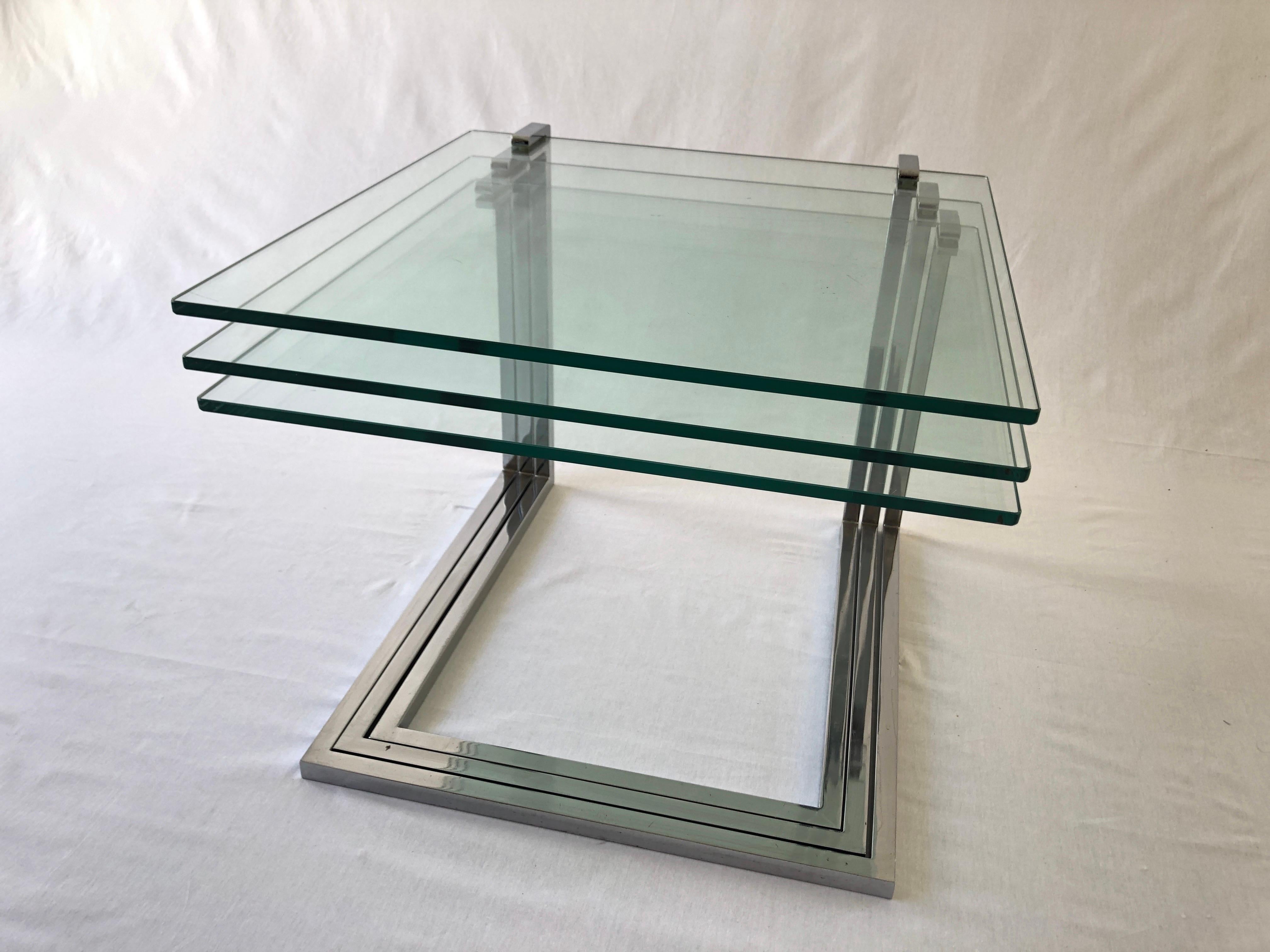 Chrome and Thick Glass Set of 3 Nesting Tables, 1970s, Germany For Sale 2
