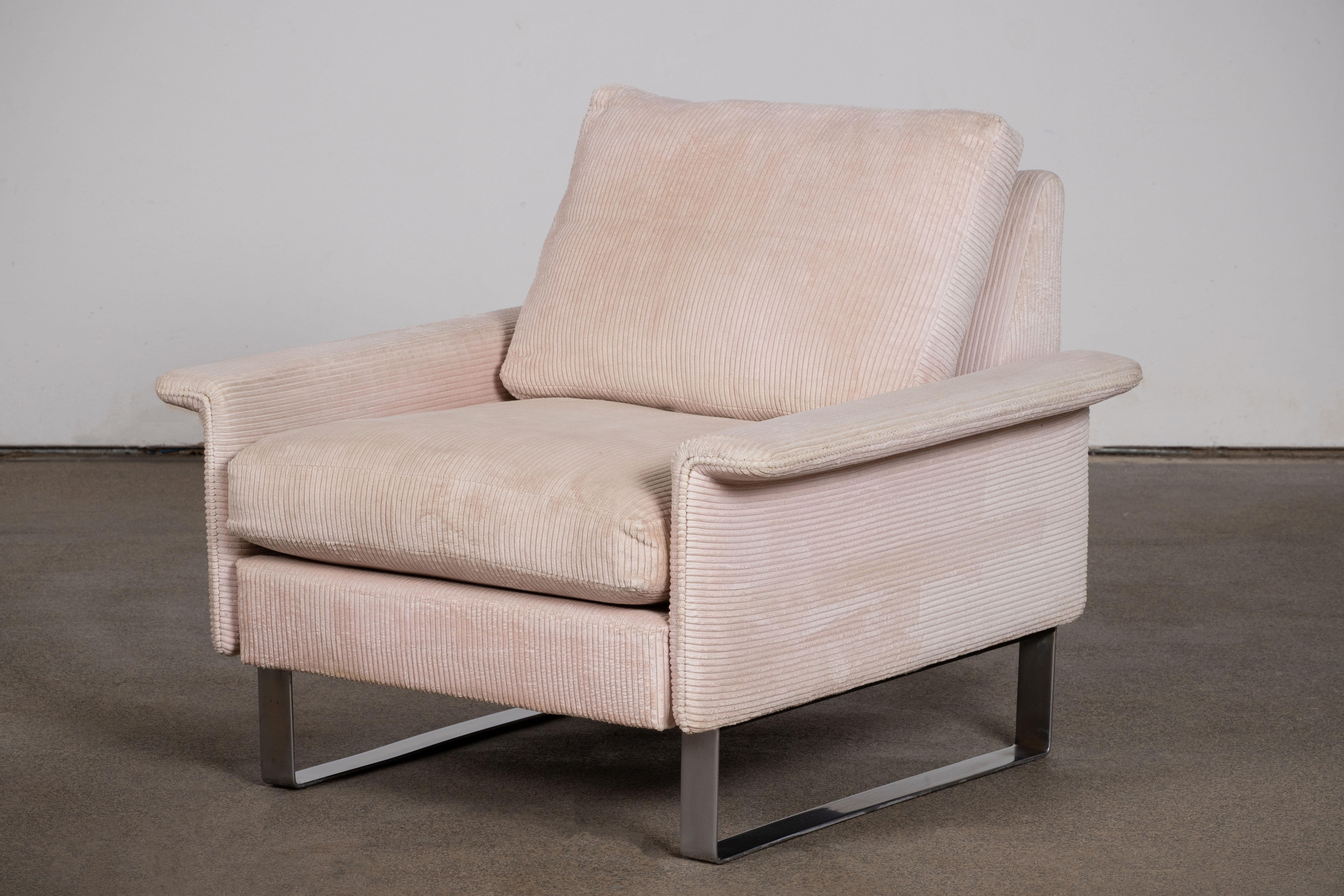 Fauteuils club en chrome et velours dans le style de Milo Baughman en vente 7