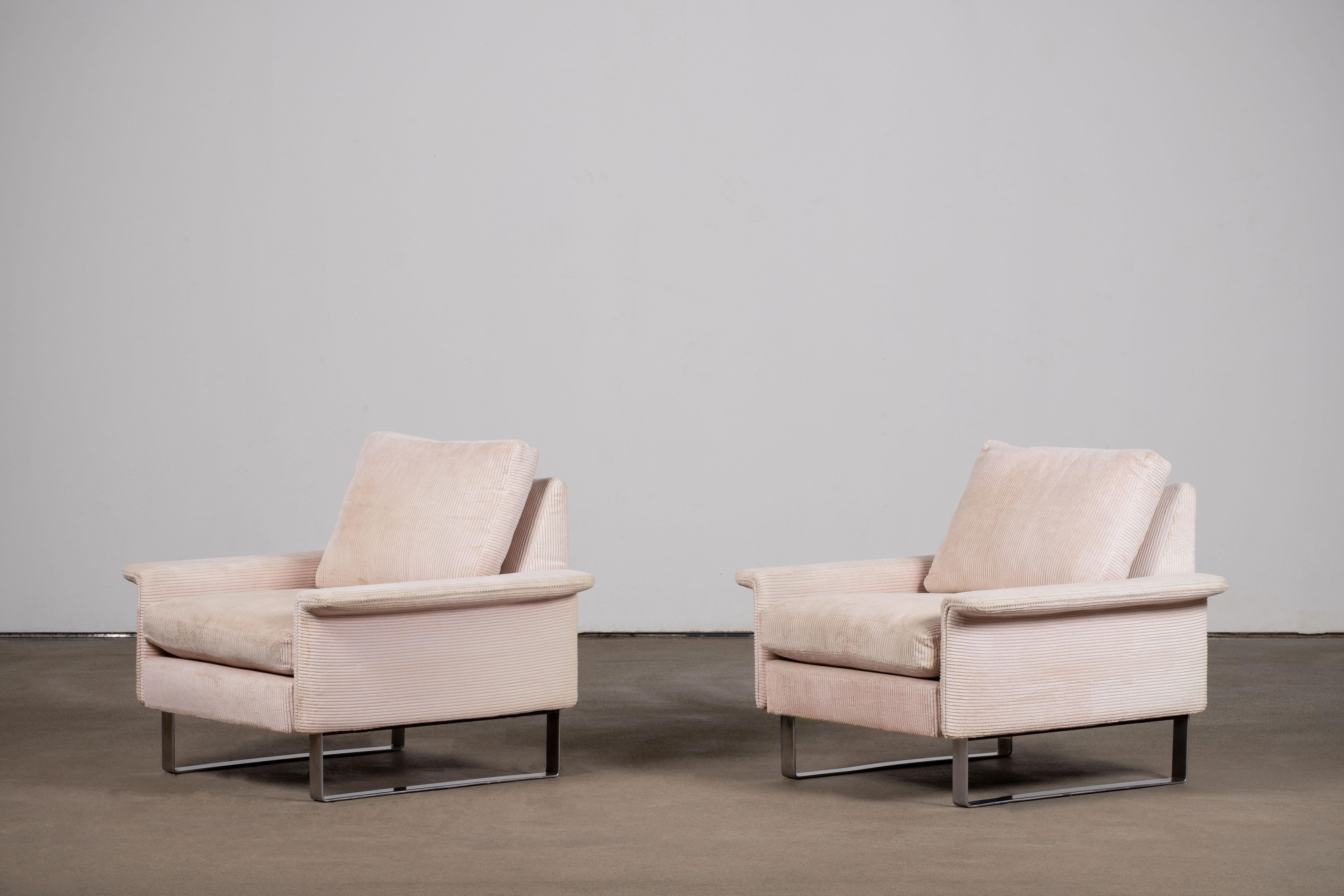 Mid-Century Modern Chrome and Velvet Club Lounge Chairs in Style of Milo Baughman For Sale