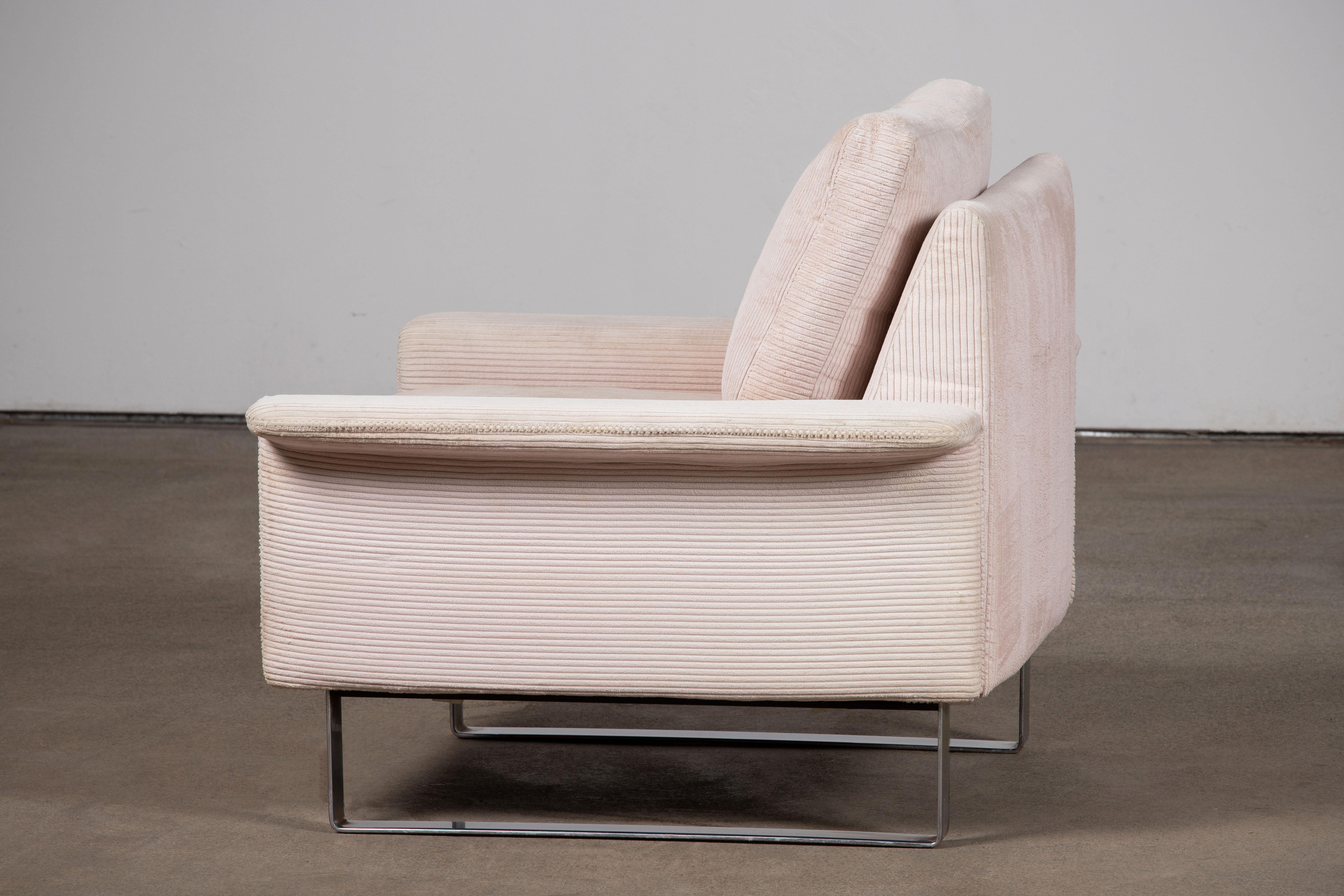 Fauteuils club en chrome et velours dans le style de Milo Baughman en vente 2