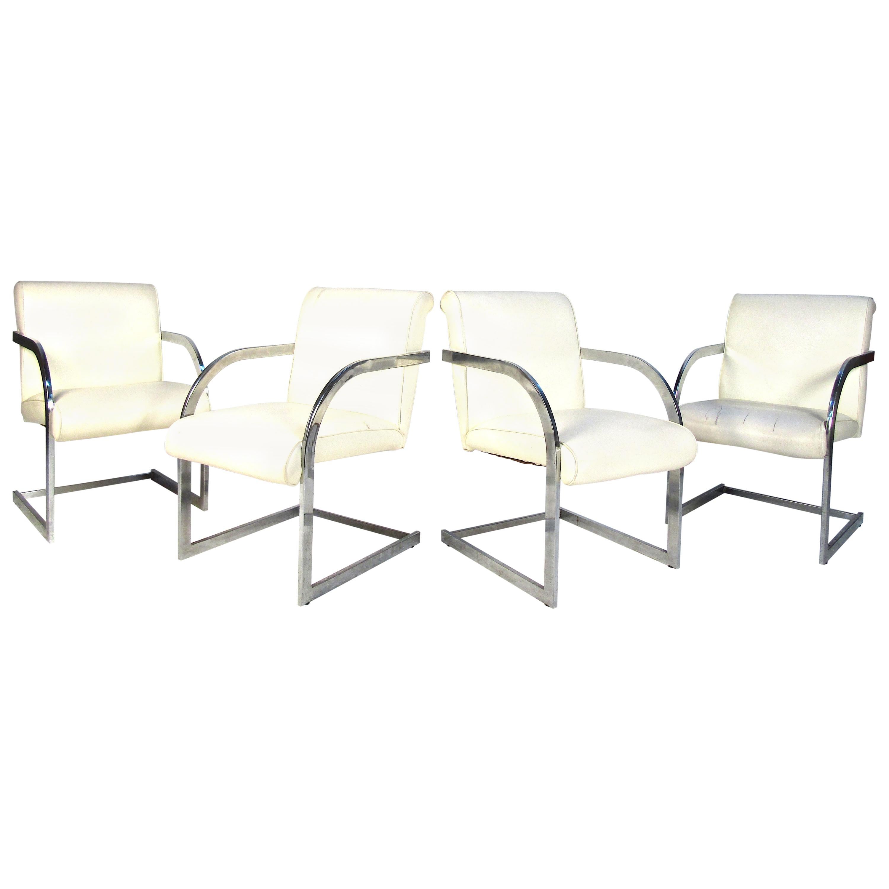 Chrome and Vinyl Dinning Chairs 'Set of 4 in White'