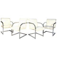 Chaises de salle à manger en chrome et vinyle 'Set of 4 in White' (set de 4 en blanc)