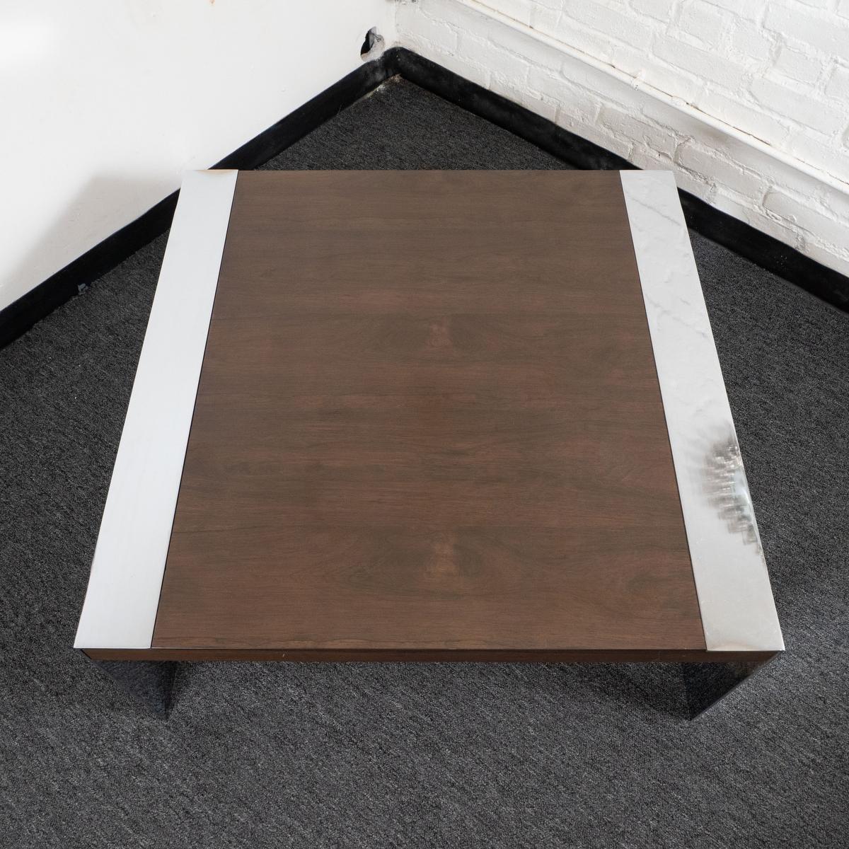 Chrome and Walnut Coffee Table Attributed to Milo Baughman For Sale 2