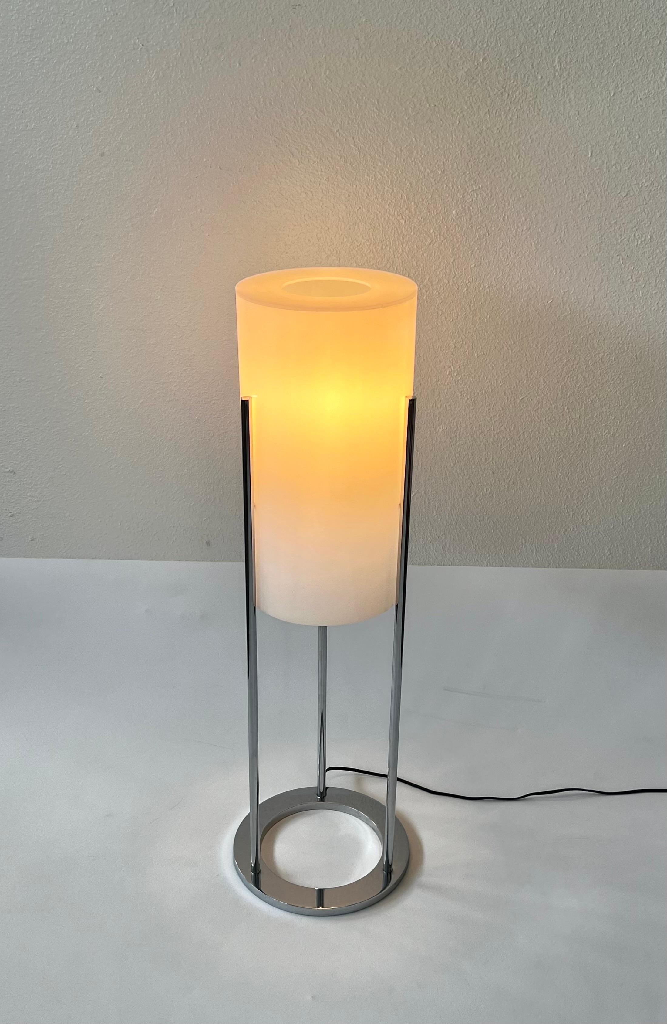 Chrome and White Acrylic Table Lamp by Paul Mayen In Good Condition For Sale In Palm Springs, CA