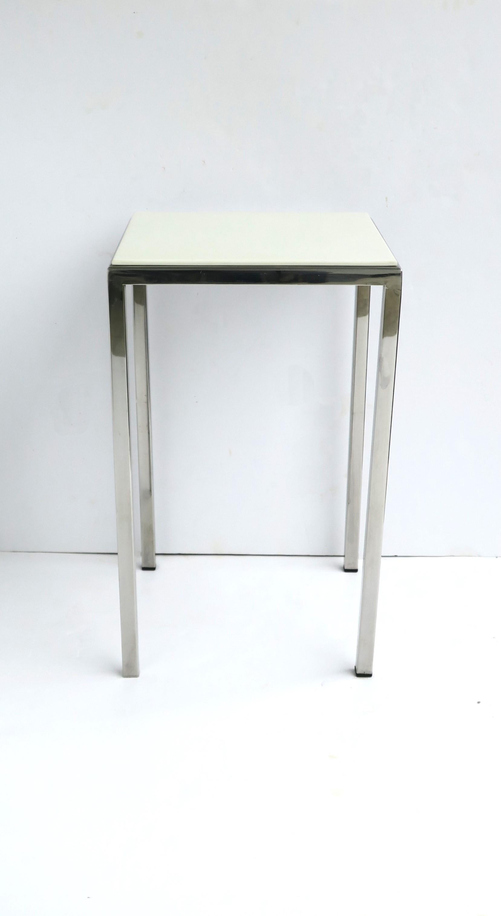 Modern Chrome and White Resin Side or Accent Table For Sale