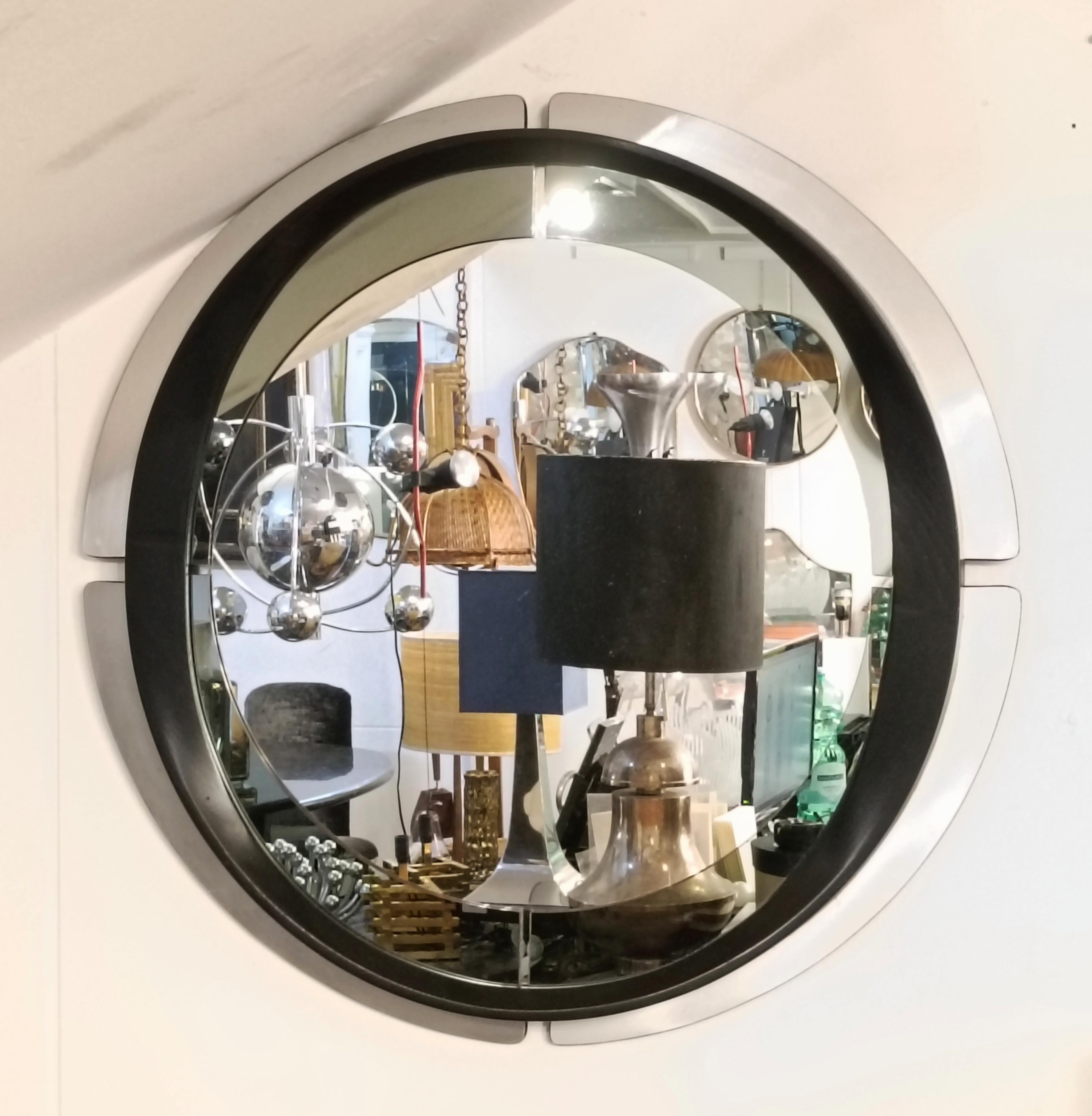 Chrome and Wood Round Wall Mirror, Italy 1970s In Good Condition In Naples, IT
