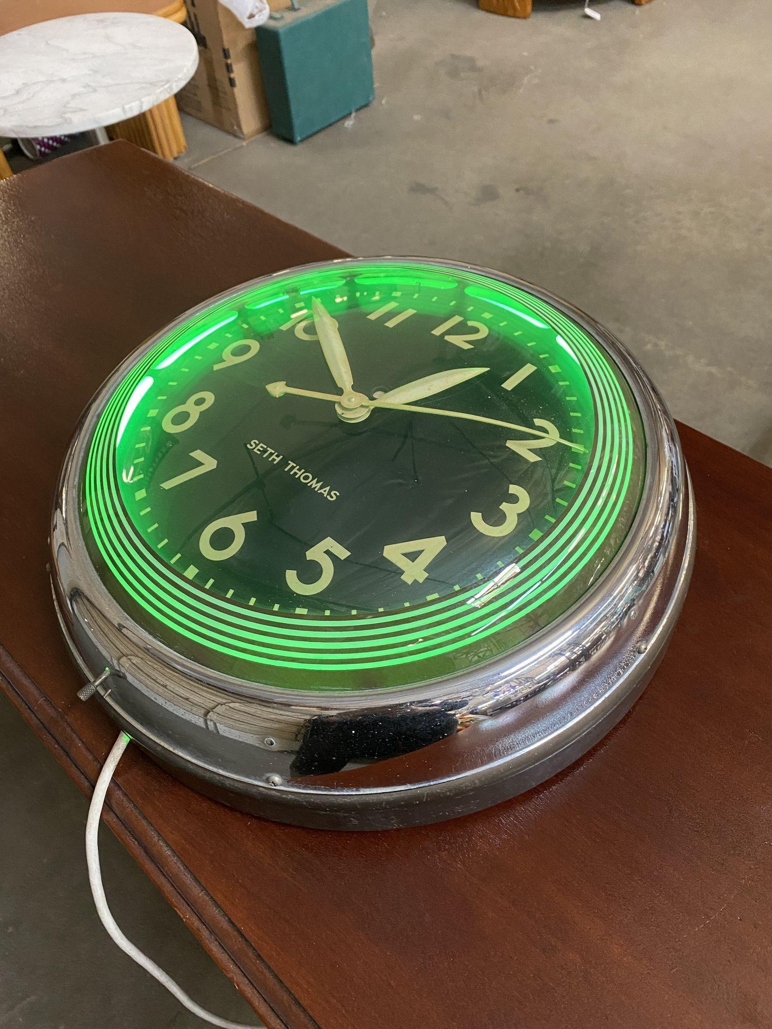 Orologio da parete commerciale al neon cromato Art Deco 
