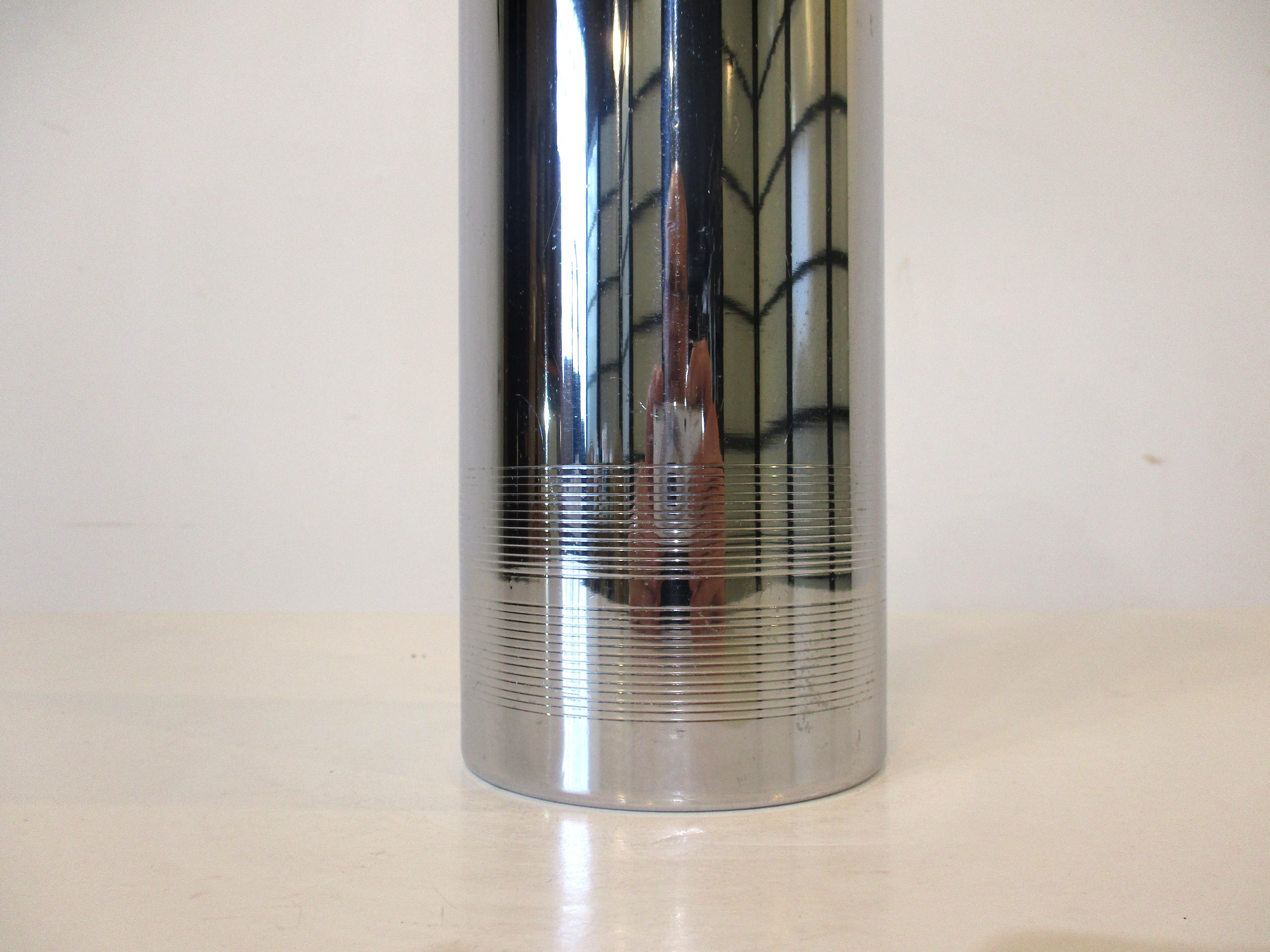 American Chrome Art Deco Cocktail Shaker in the Style of Manning Bowman For Sale